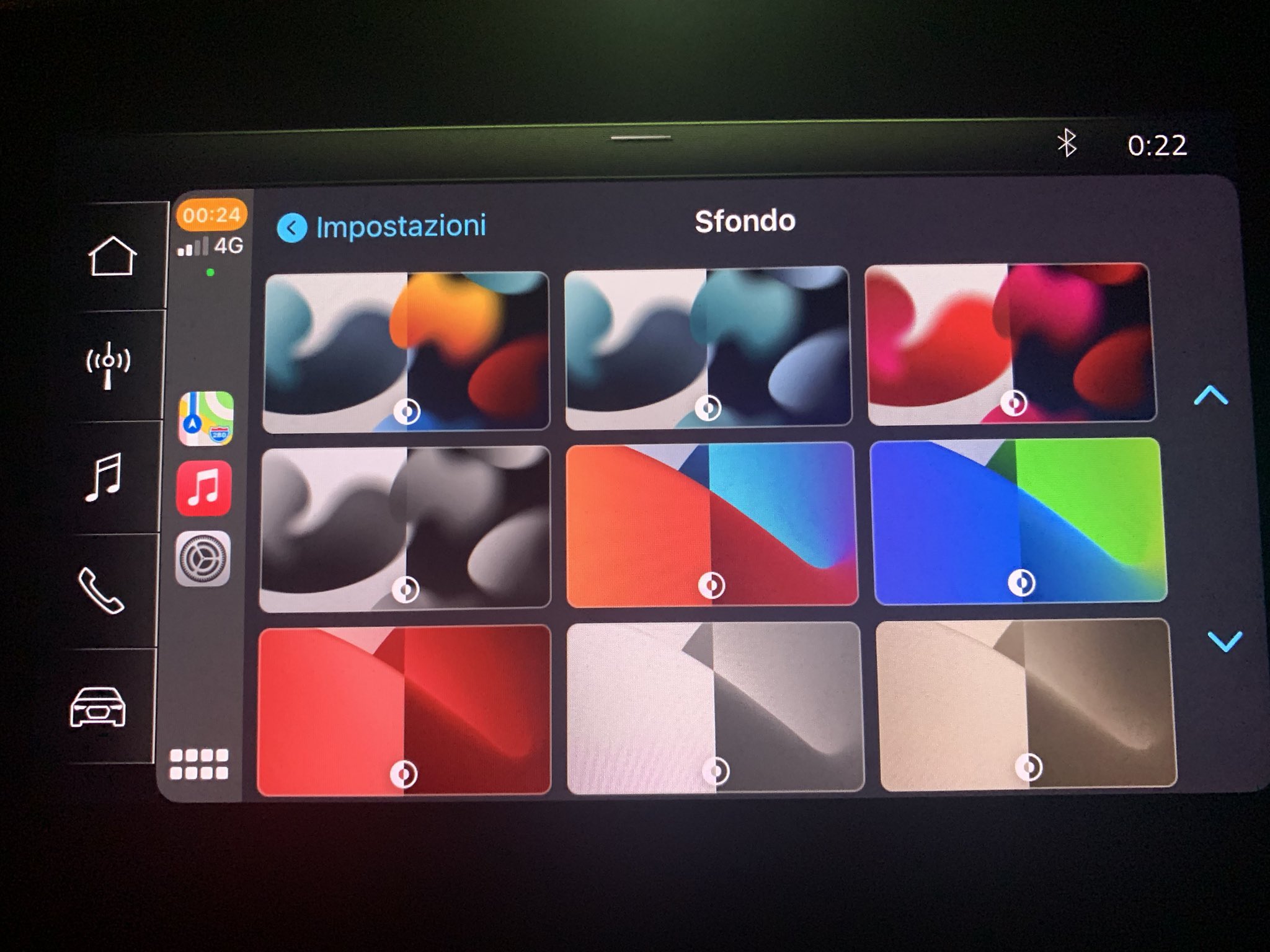 iOS15 wallpapers already in Carplay r/CarPlay