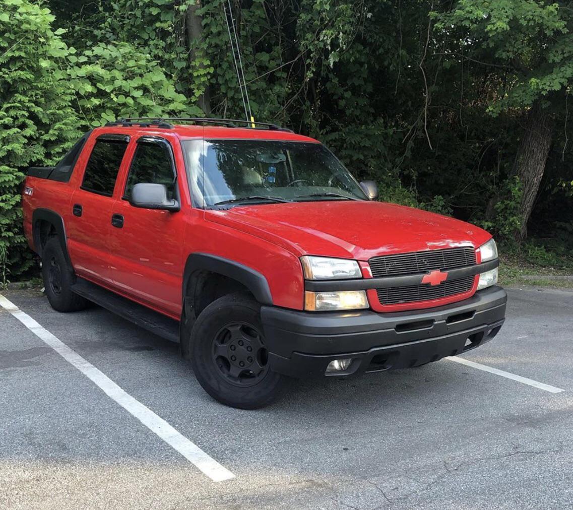My 2003 Chevy avalanche has a 4wd service light and when I start it it