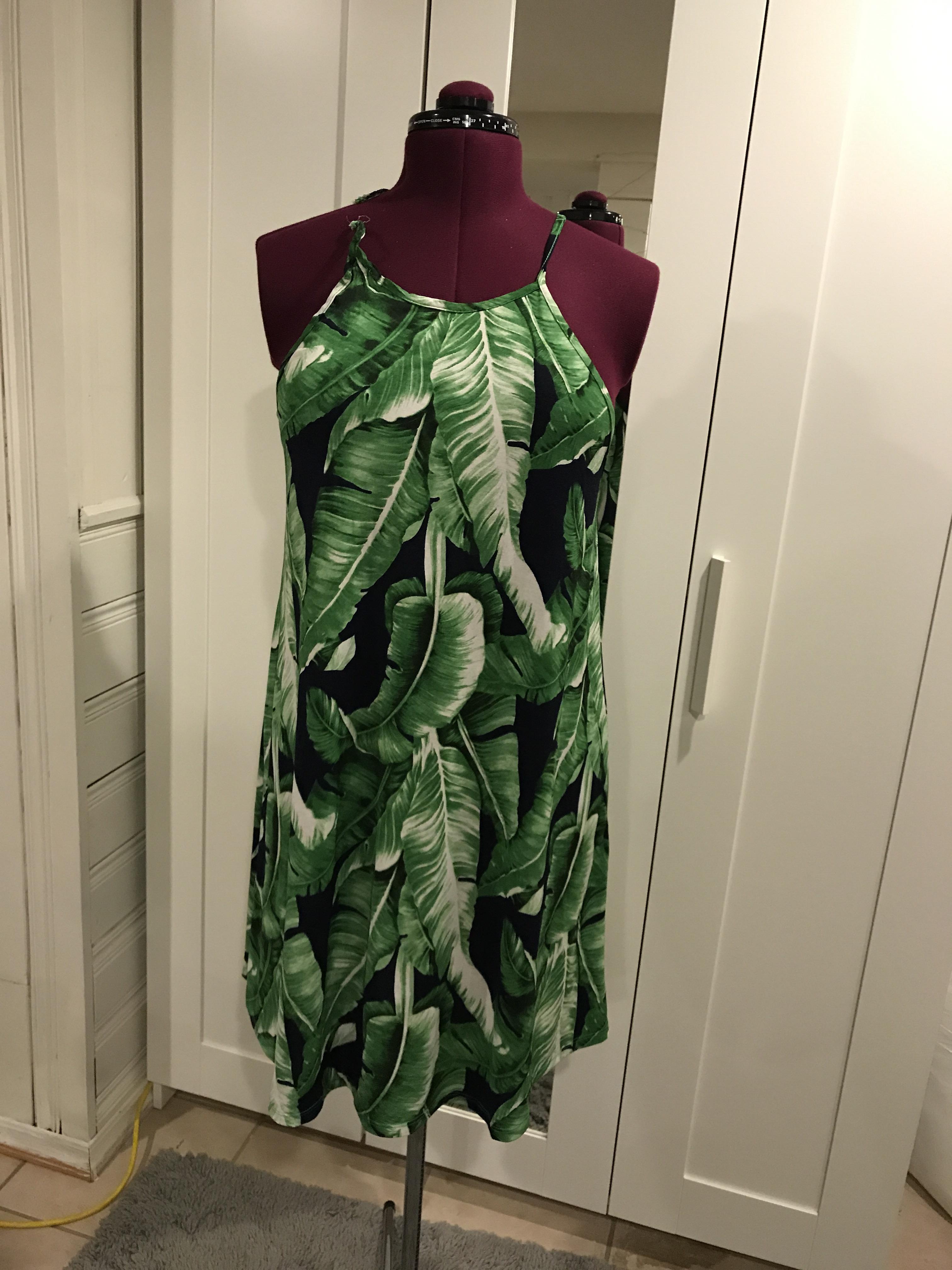 Any suggestions on how I can repurpose this light knit dress into a