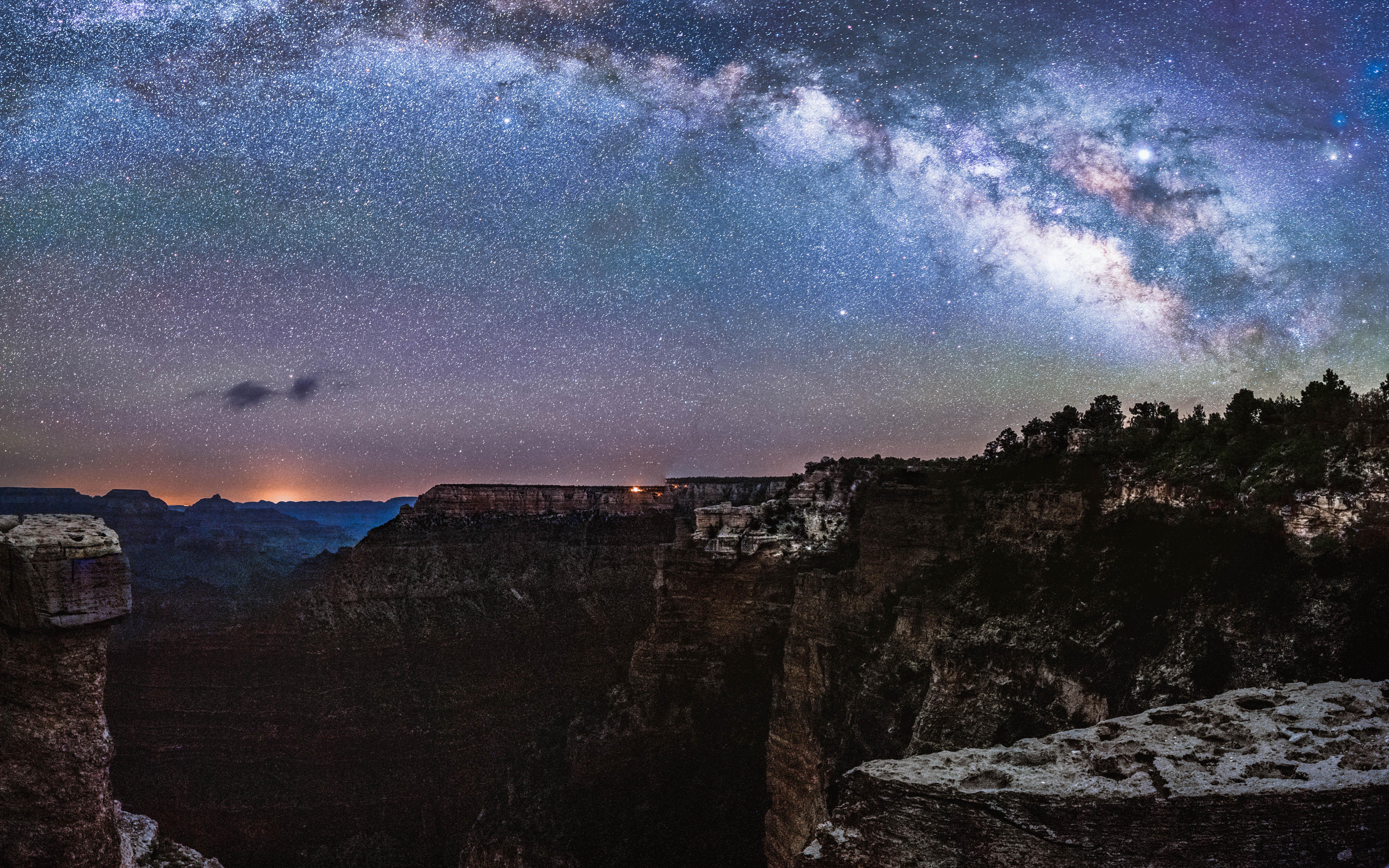The Grand Canyon featuring the Milky Way! [5942x3714] r/ExposurePorn