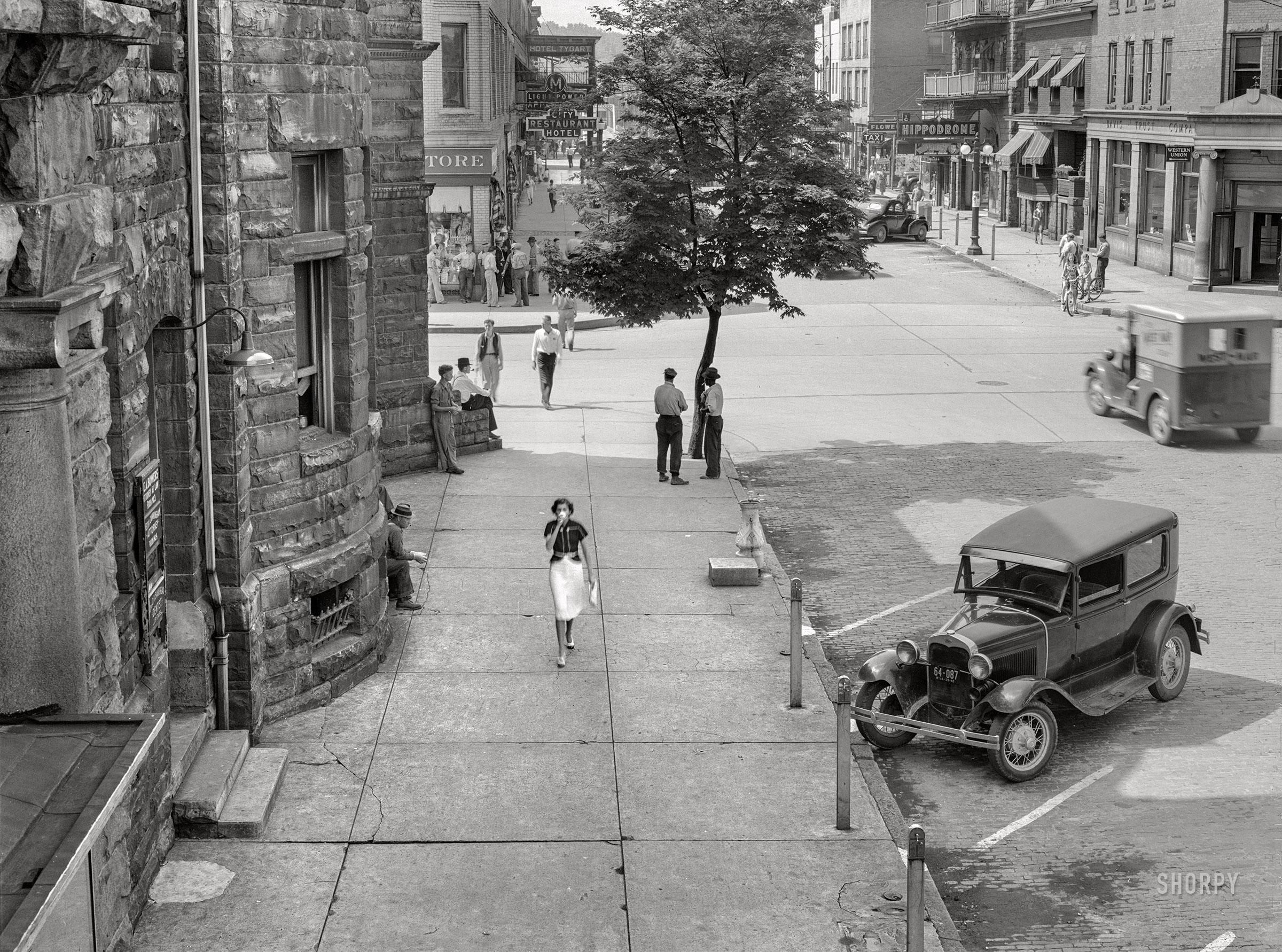 Shady side of the street, Elkins, 1939 r/WestVirginia