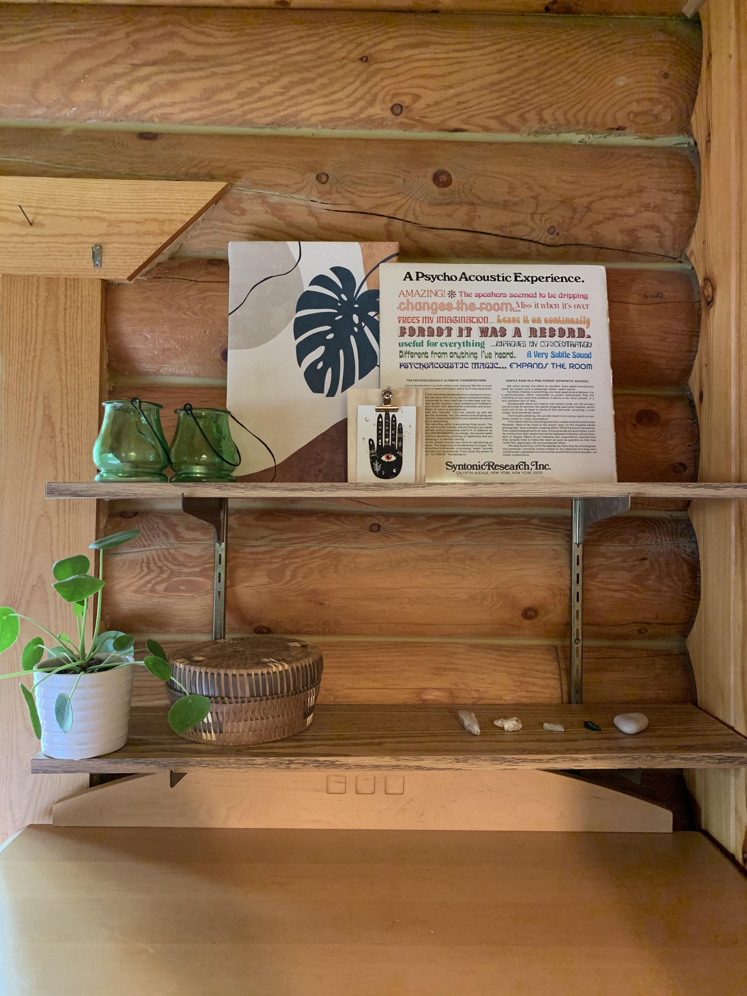 Shelf Decorating help… r/Decor