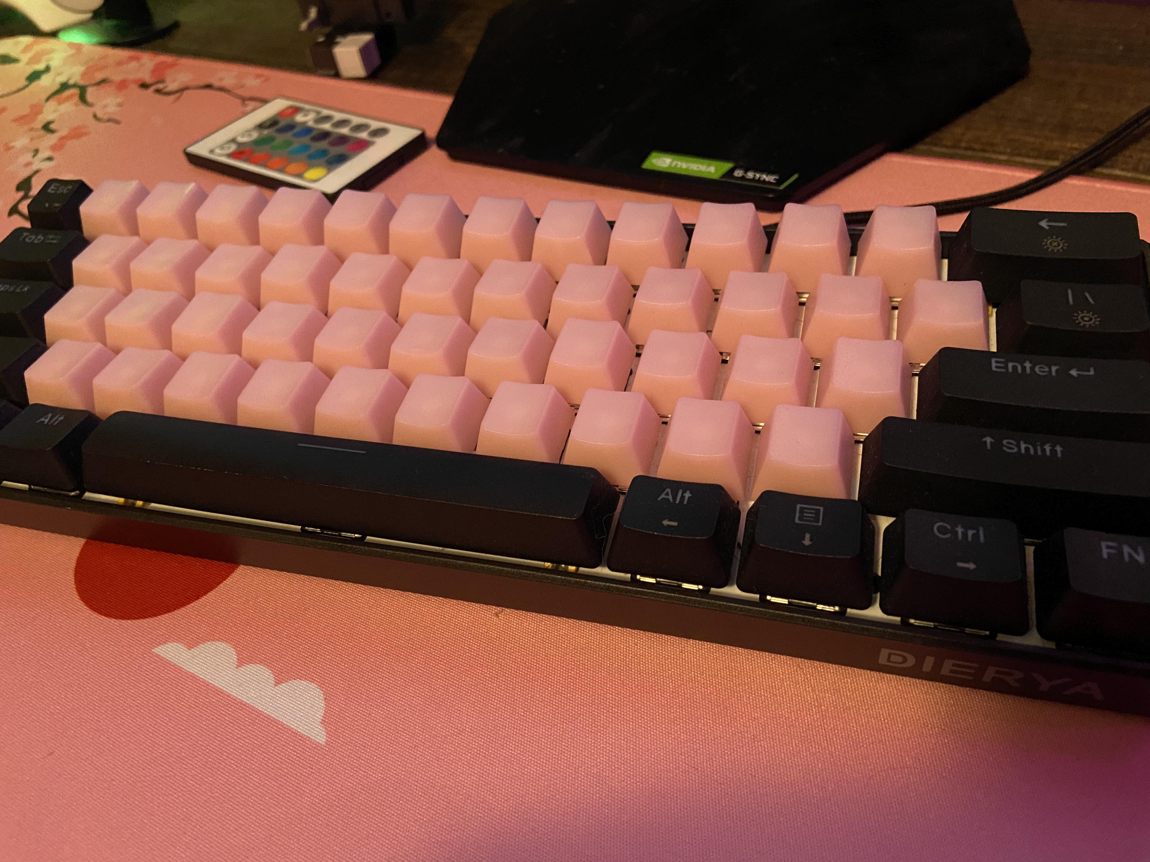 dierya dk63 60 percent with pom strawberry kecaps and gateron yellow