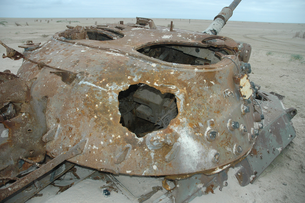 This is what happens when a bomb hits directly your tank r/Warthunder