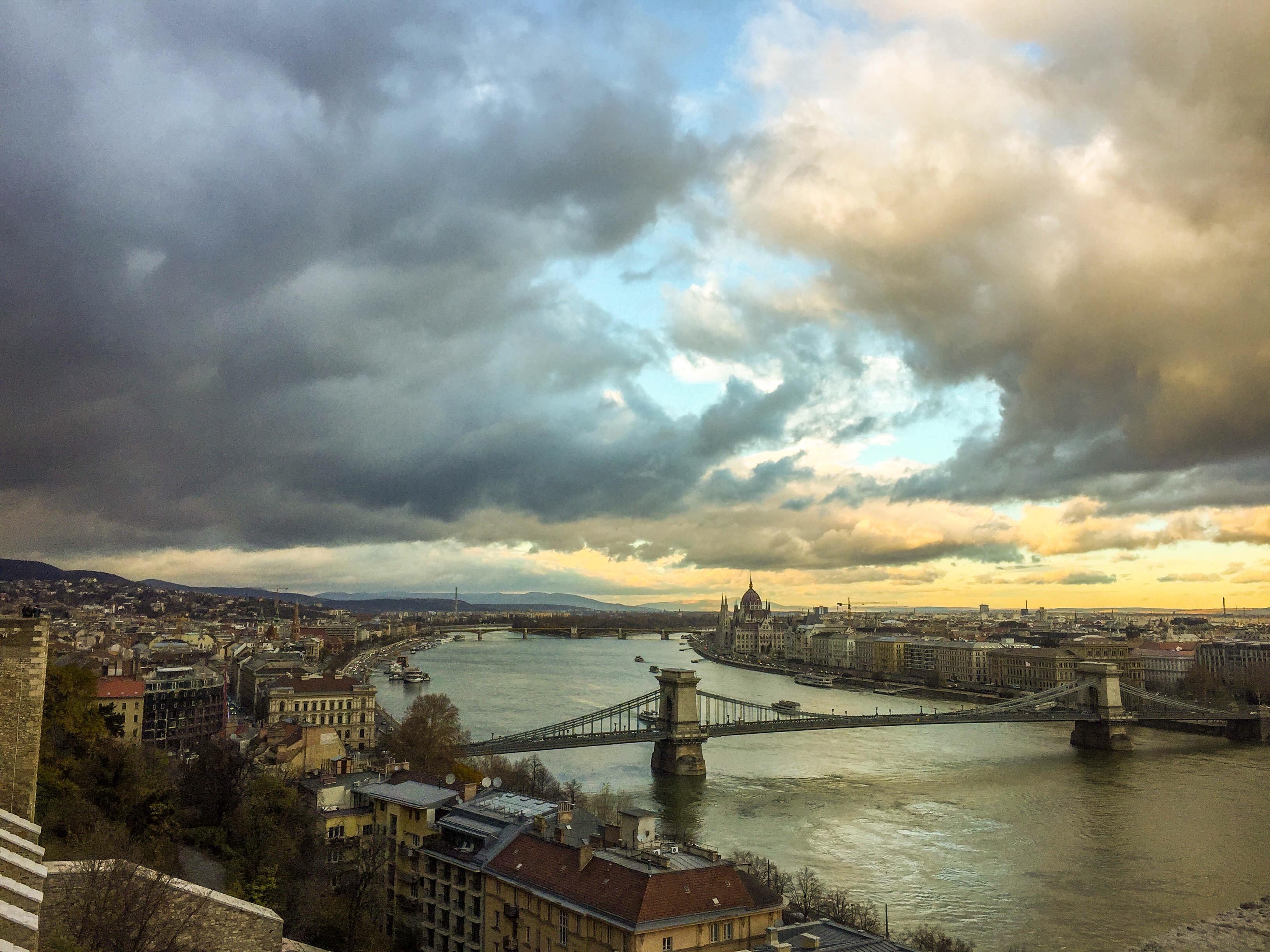 Buda vs Pest, Hungary. r/europe