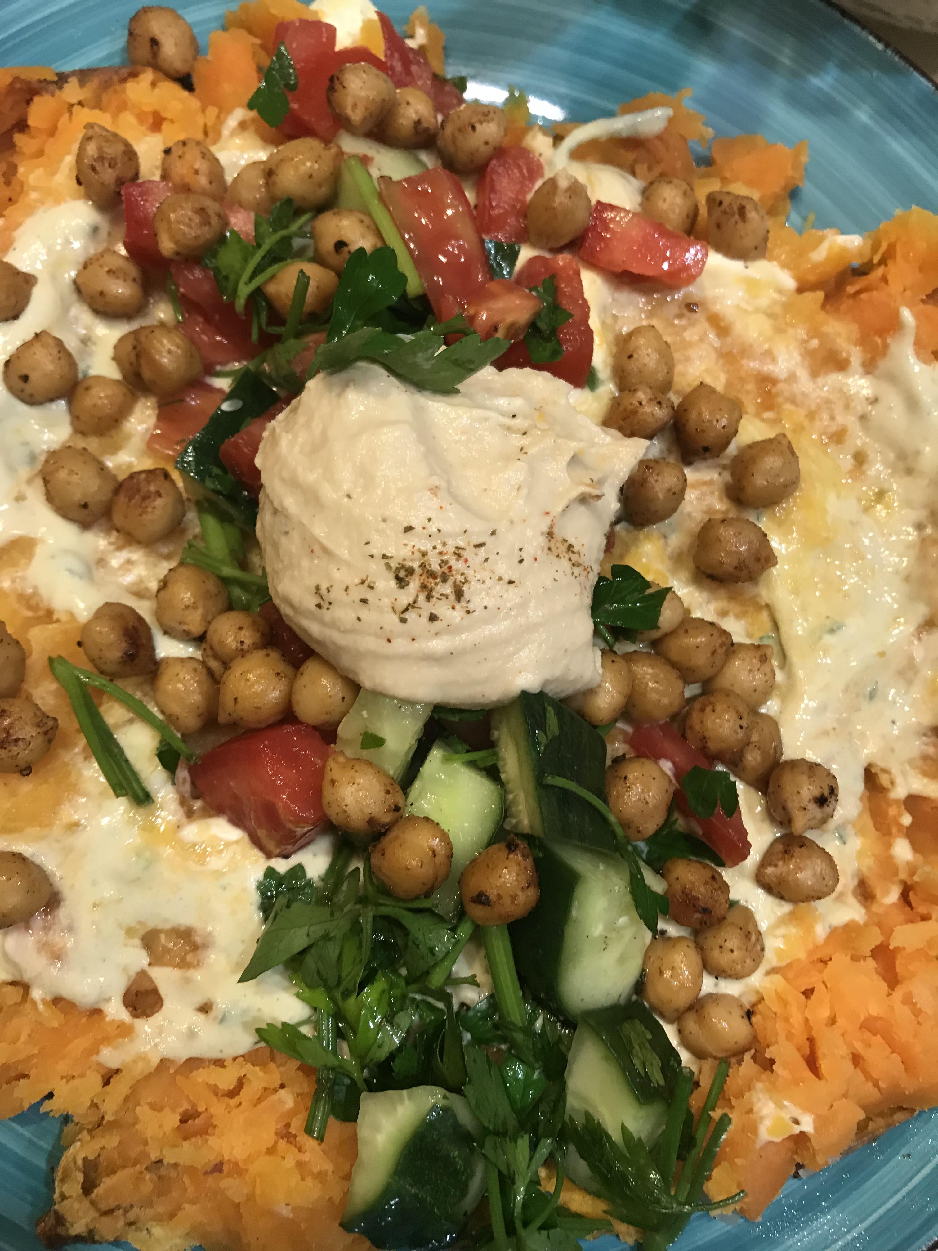 Mediterranean baked sweet potatoes r/PlantBasedDiet