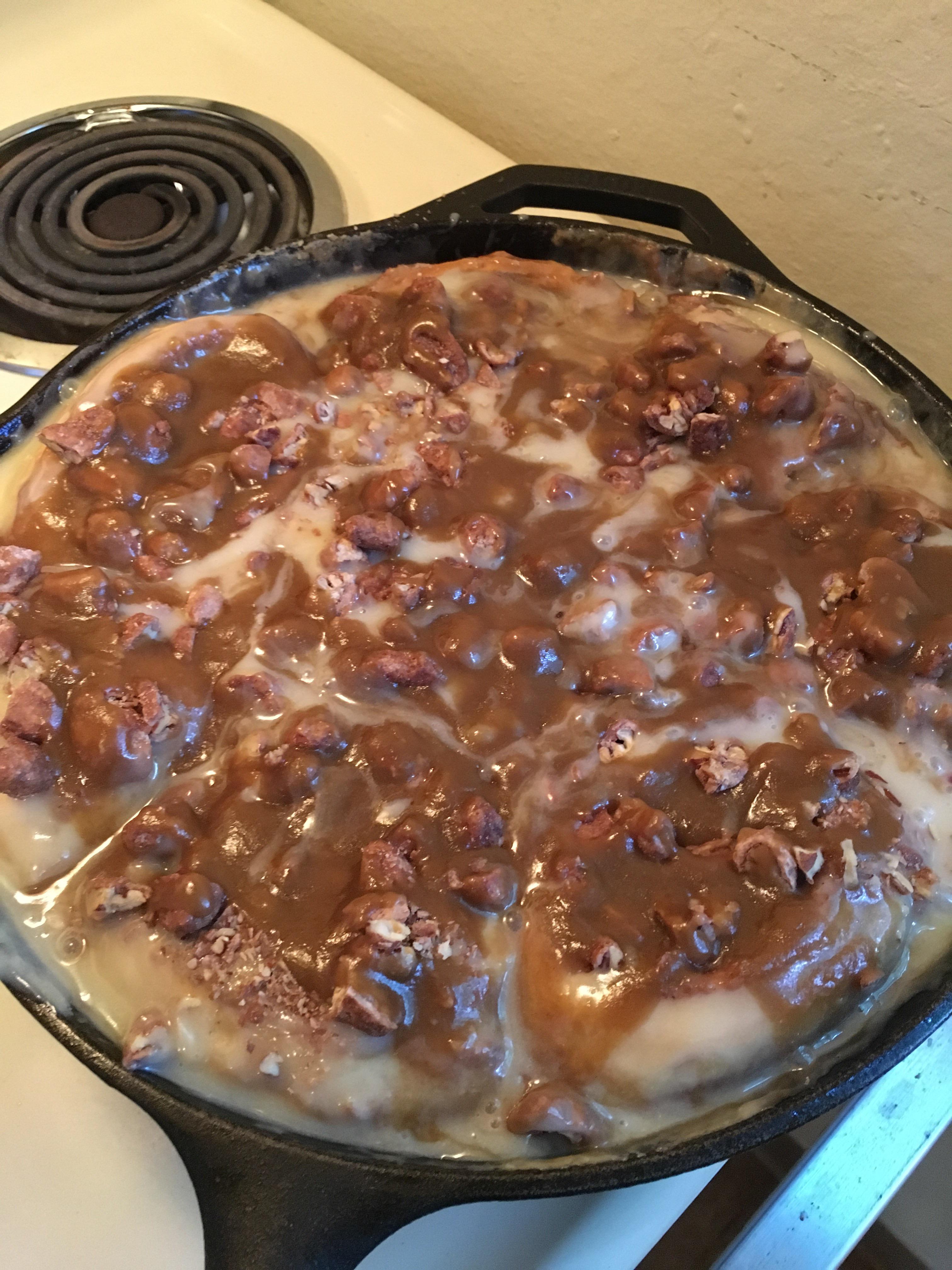[Homemade] Caramel Pecanbon r/FoodPorn