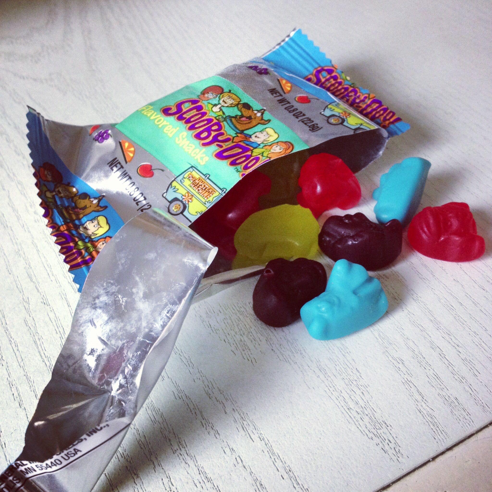 Getting the special blue (or white) fruit snack r/nostalgia