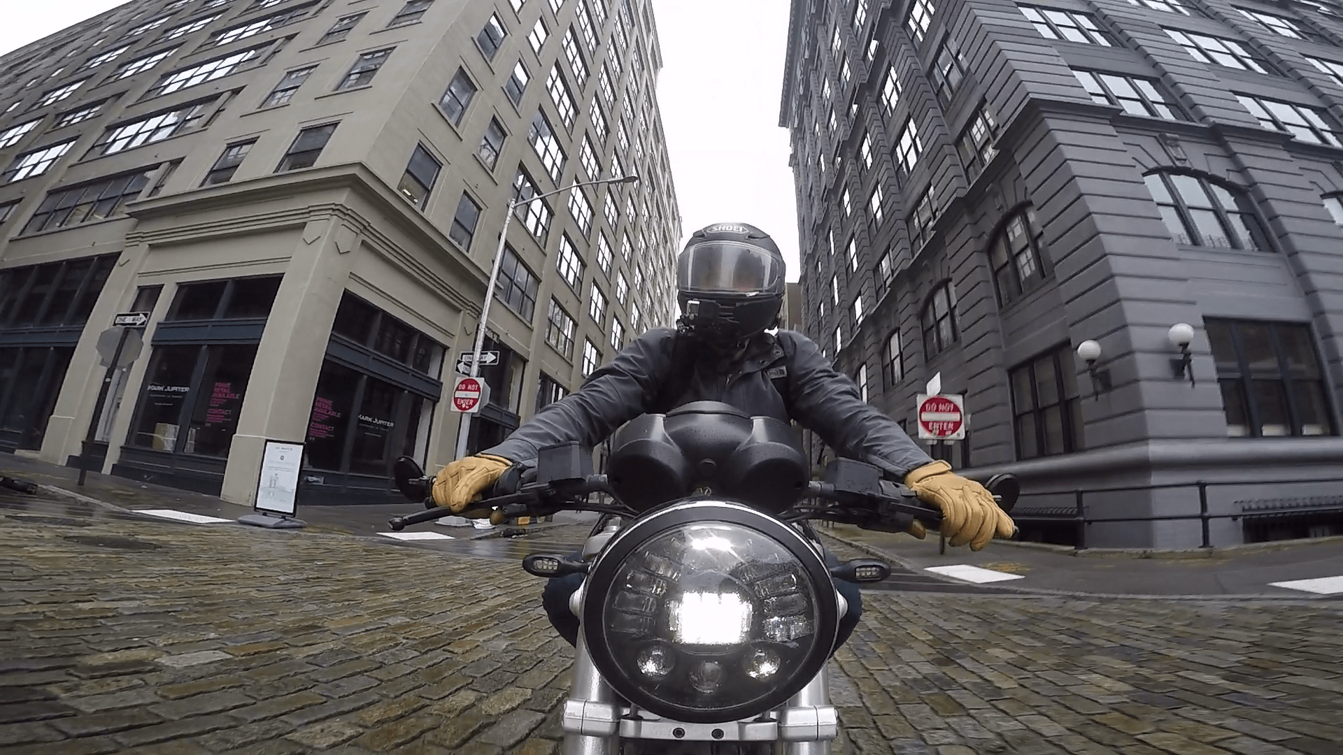 Wet Brooklyn Ride [1920 x 1080] r/MotorcyclePorn