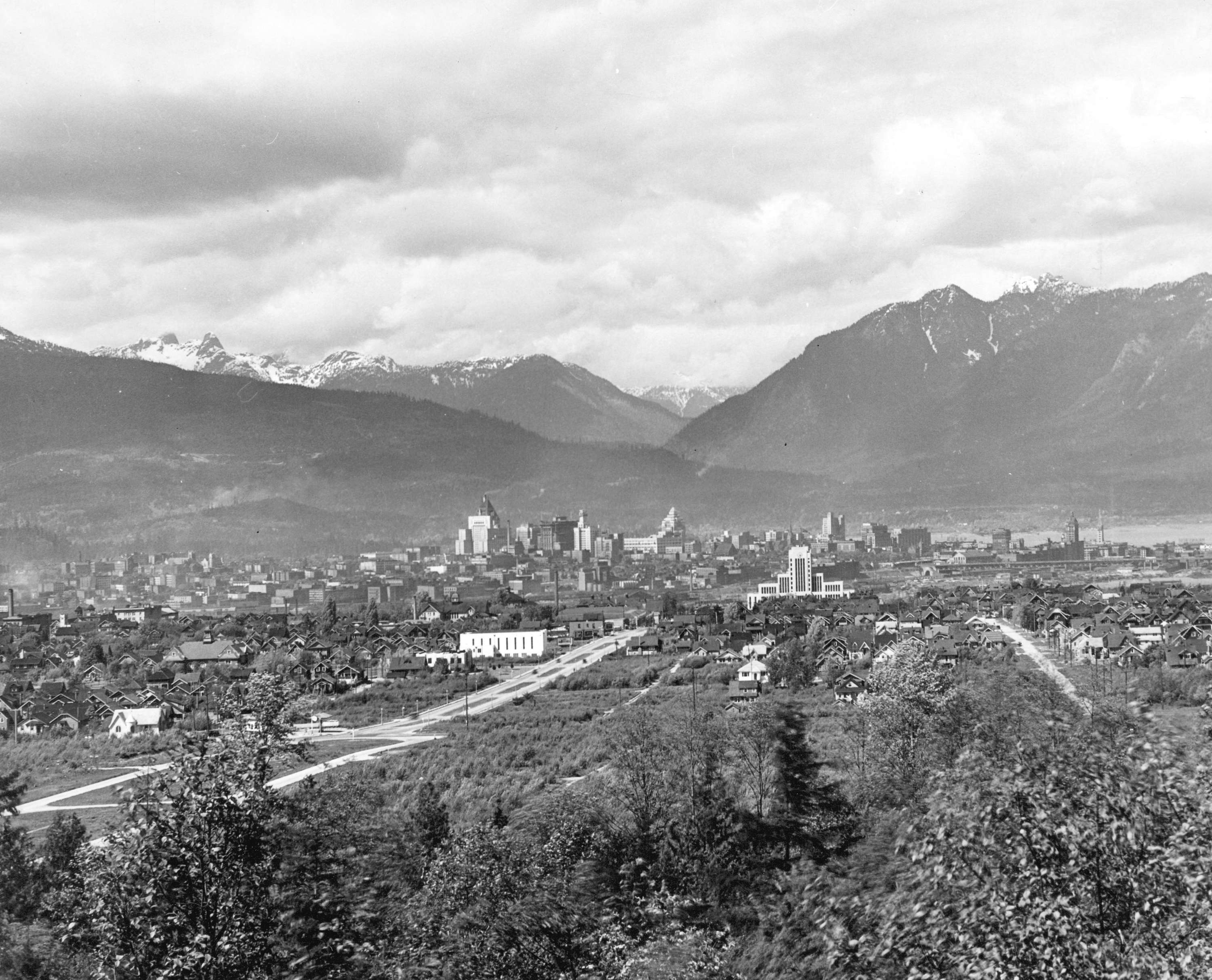 TBT View from Queen Elizabeth Park, 1938. r/vancouver