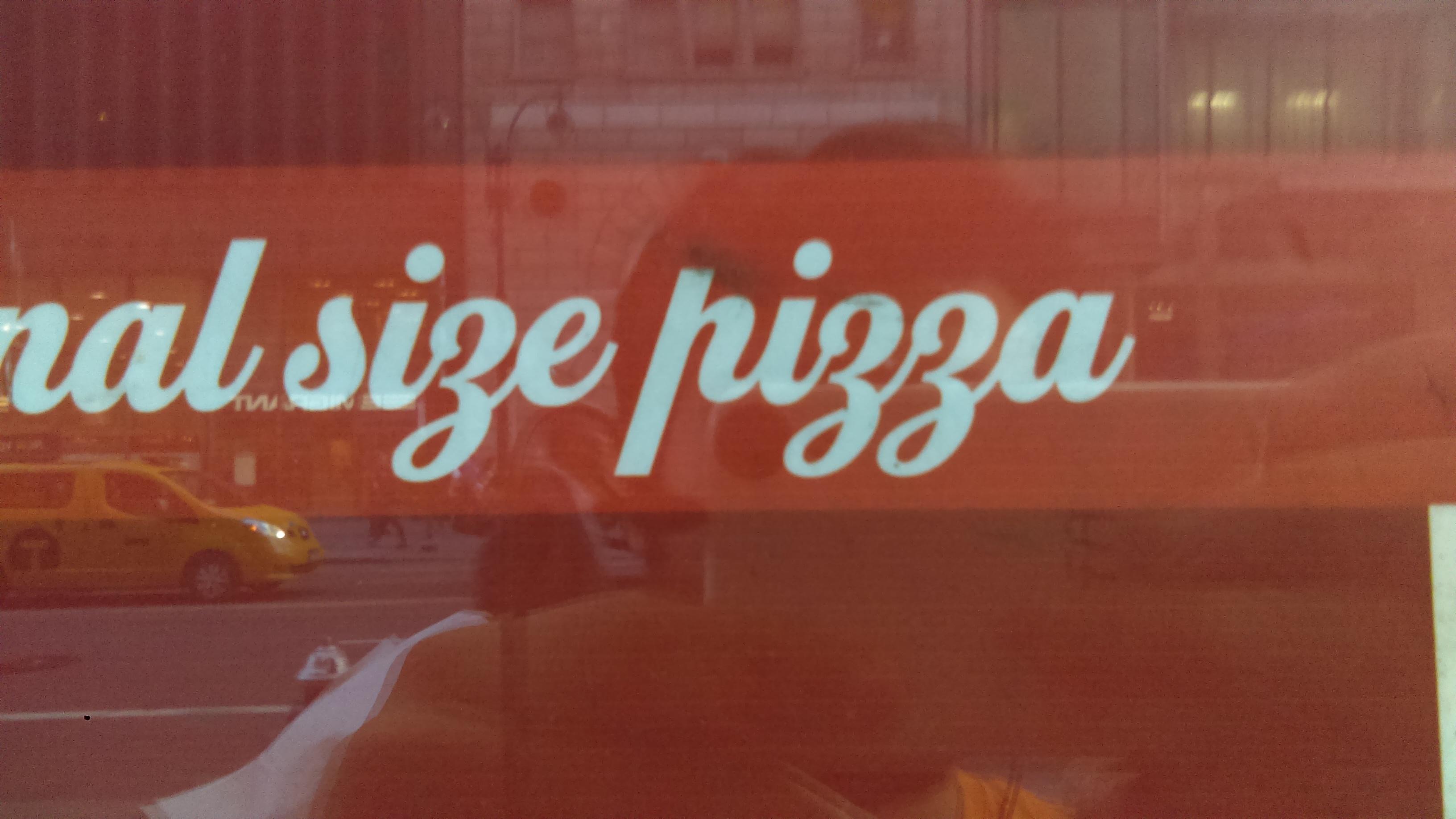 The way this font looks when spelling pizza r/CrappyDesign