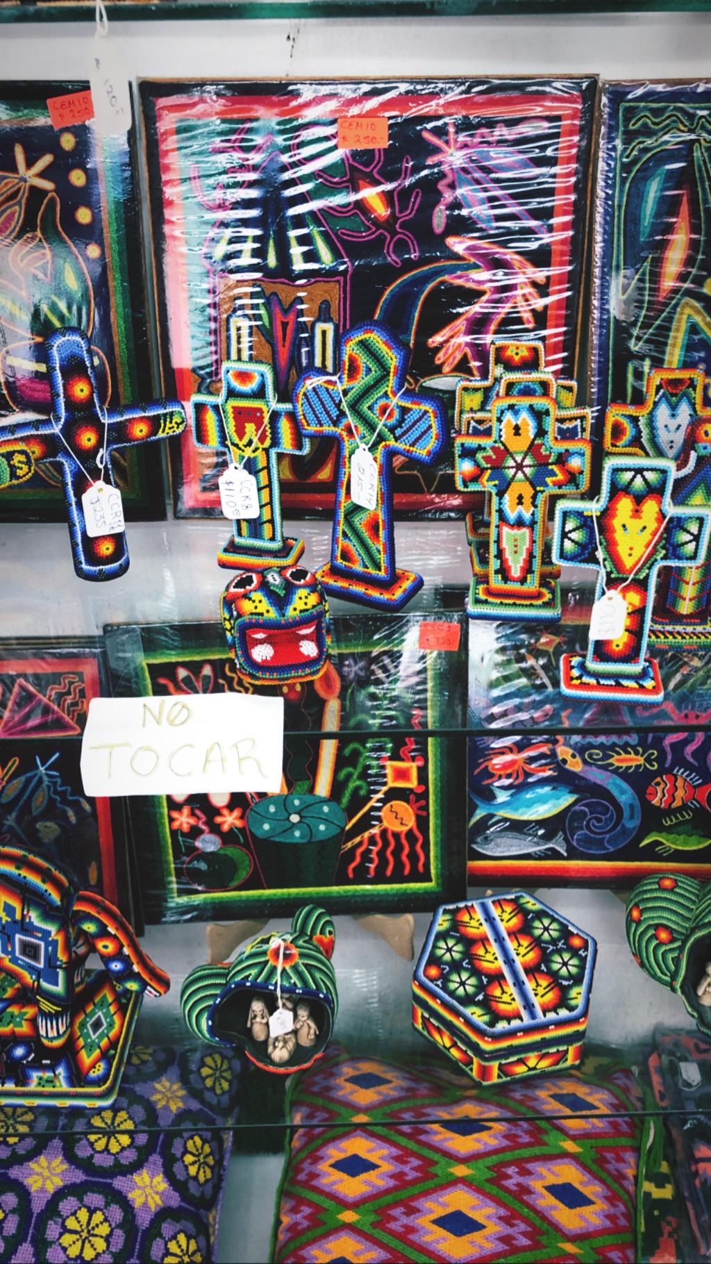 Artesanía Huichol. Tepic, Nayarit🇲🇽 r/mexico