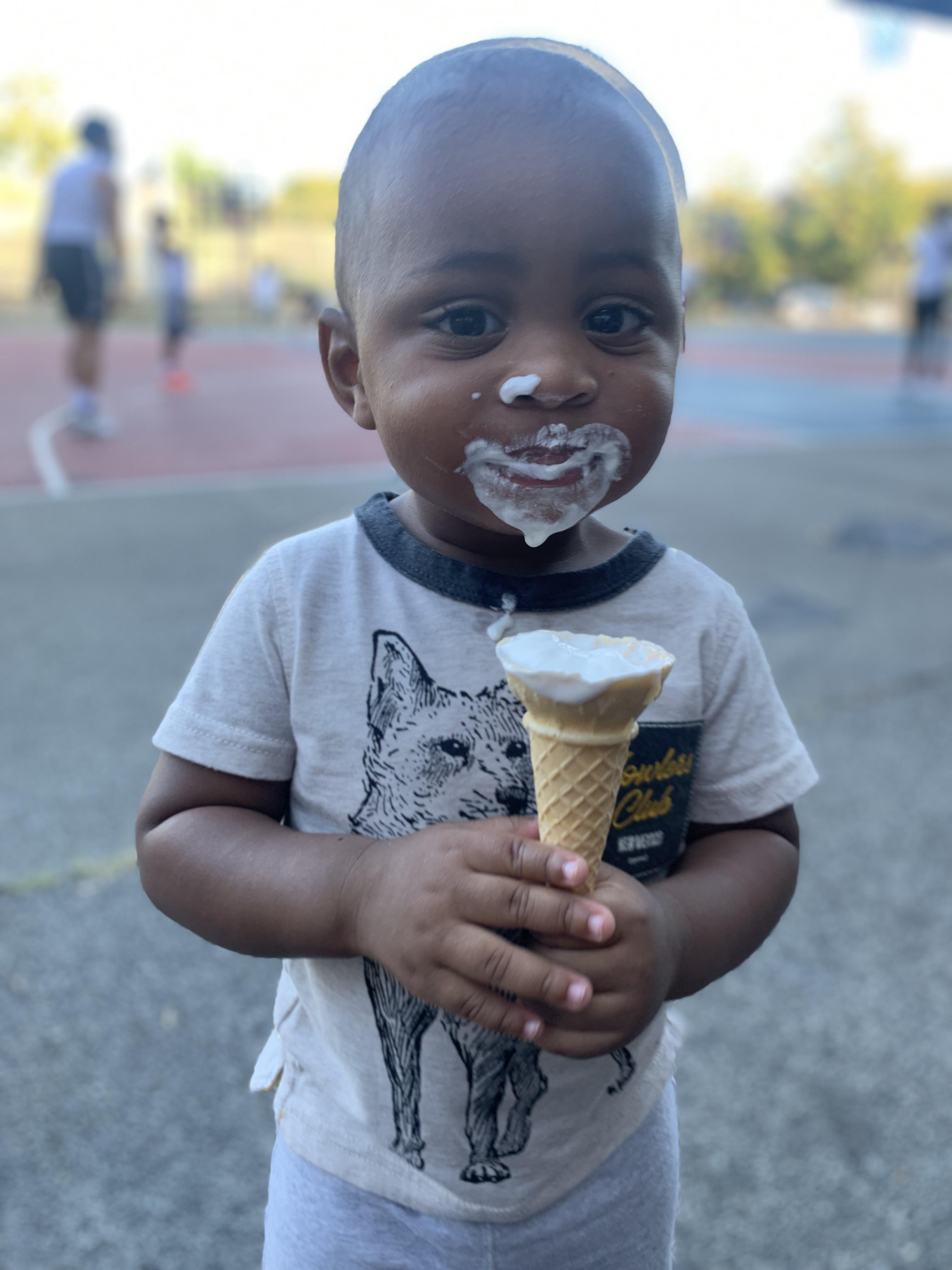 He Loves Ice Cream r/babies