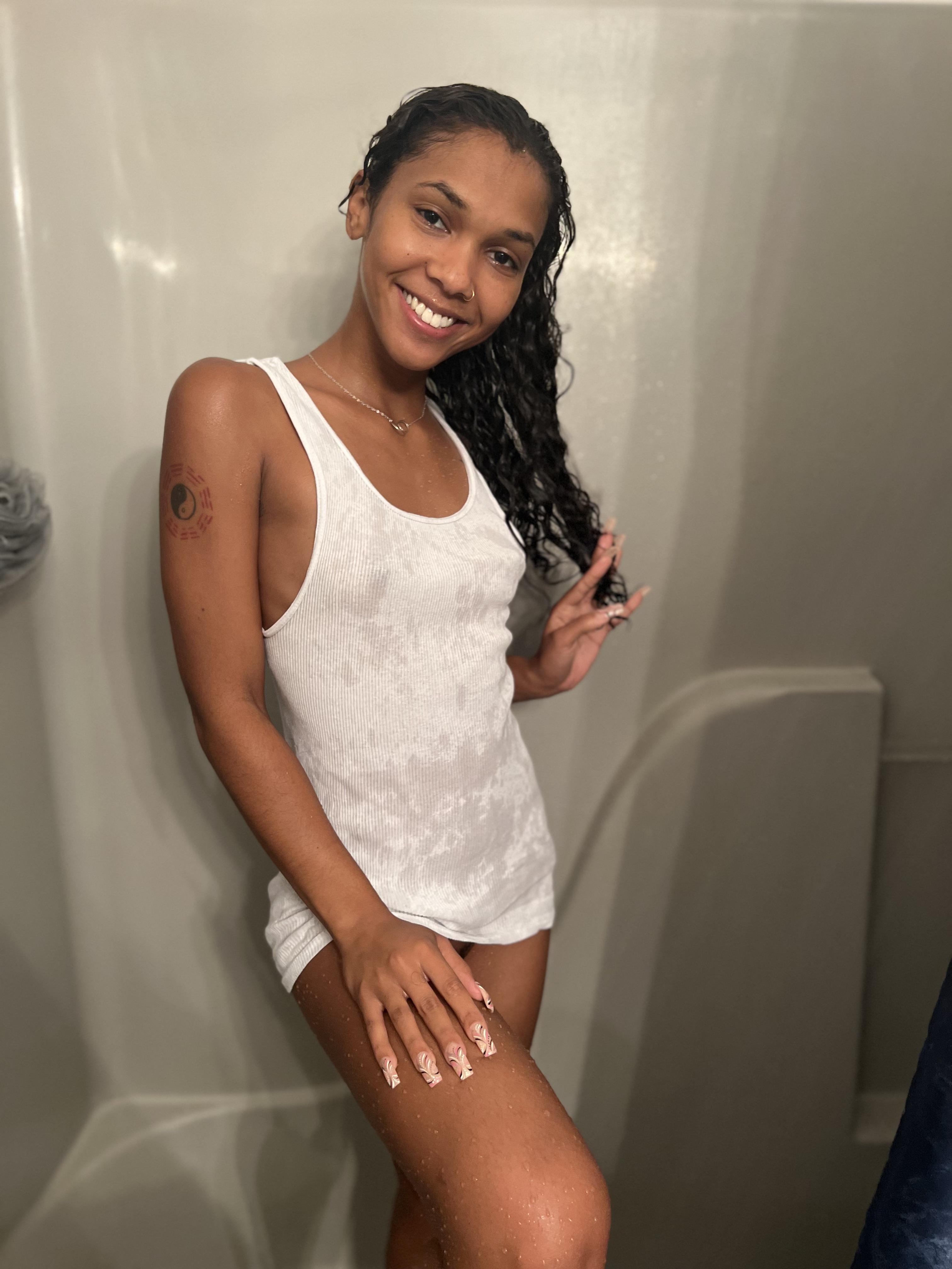 Made my Onlyfans FREE!!! Customs😈Dick Ratings😈JOI Experience😈 POV😈GFE😈