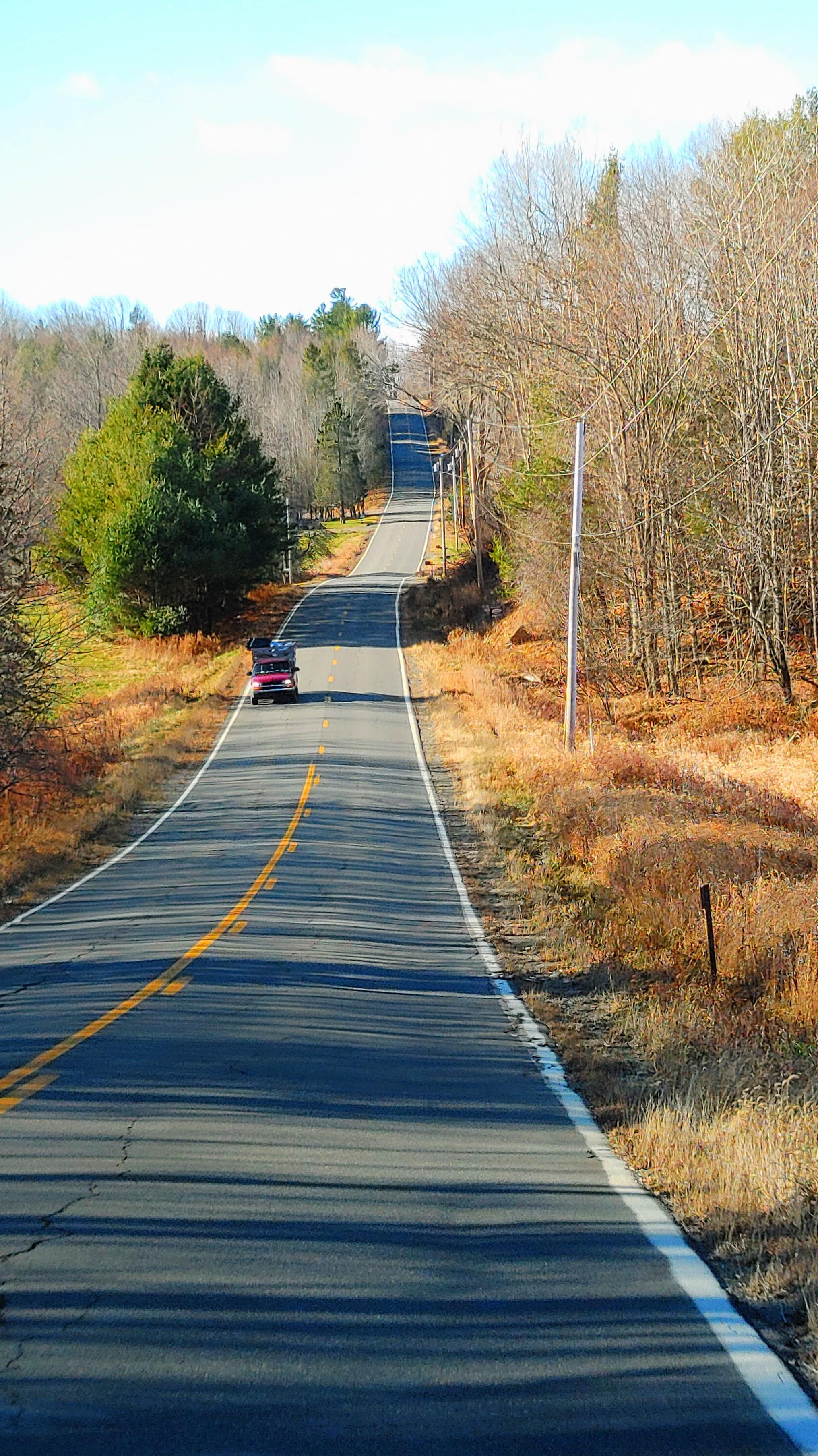 y'all have some seriously scenic roads up here r/Maine