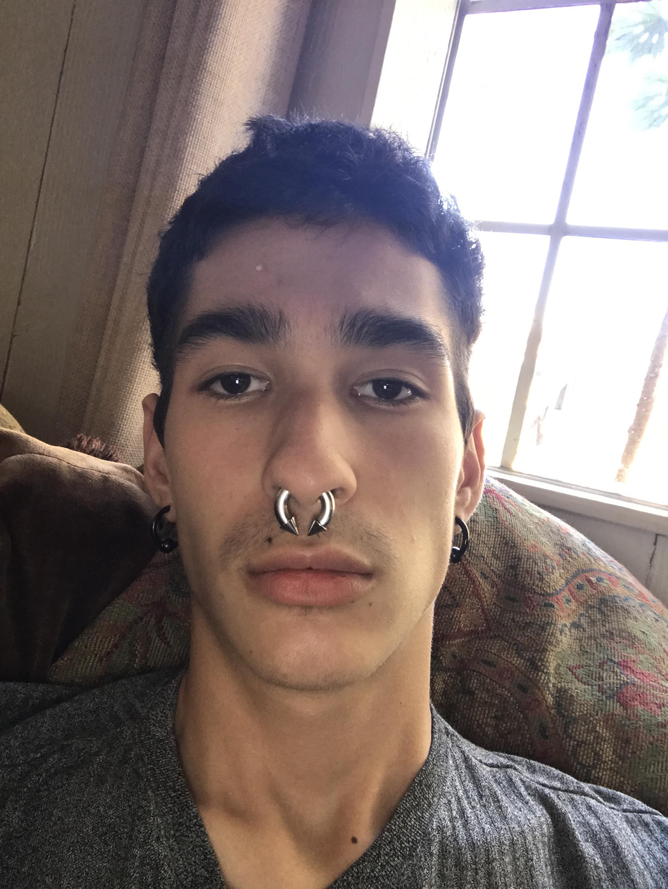 Thoughts on my 2g septum (4g jewelry rn) + any tips for healing 8g