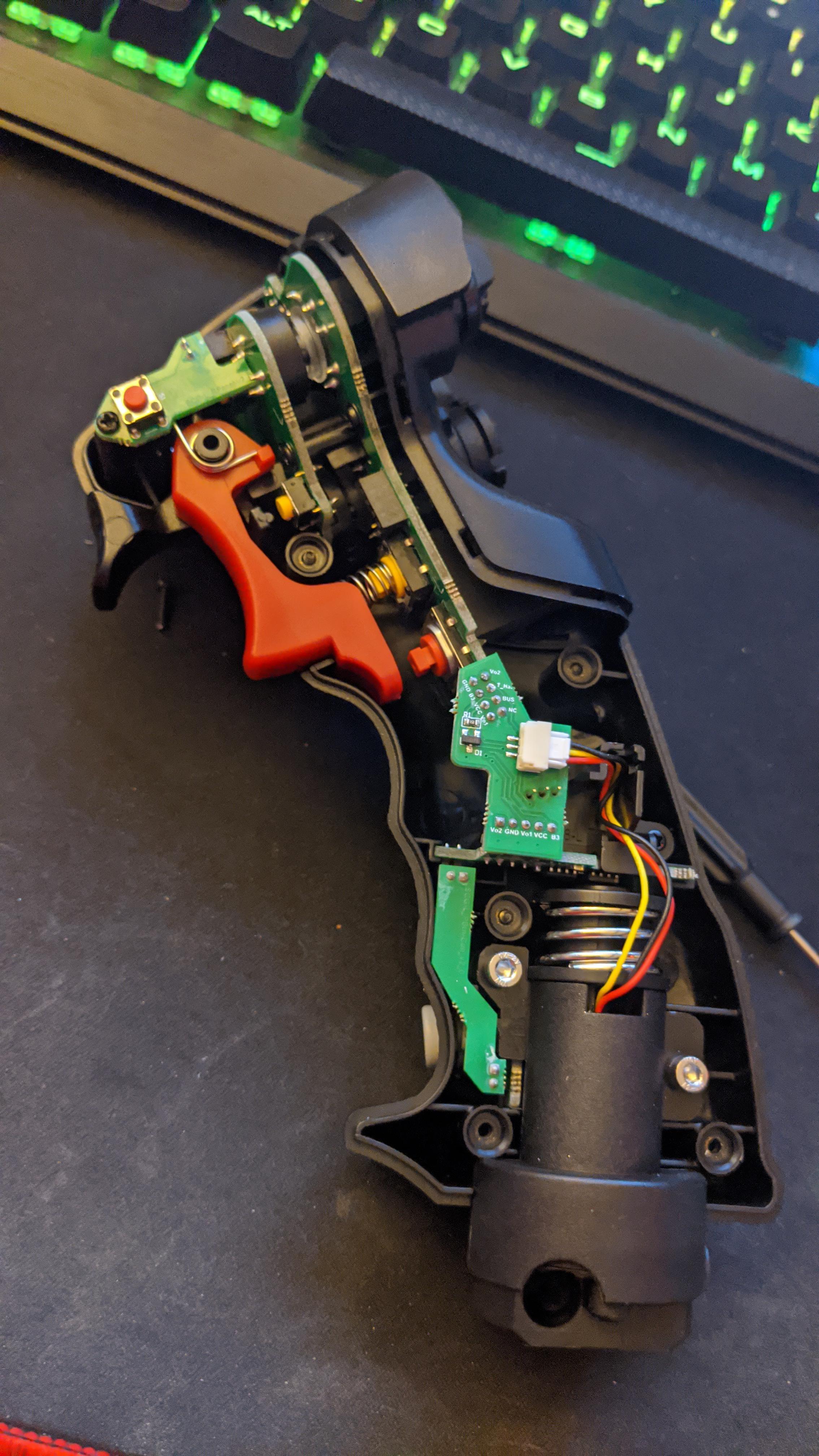 "Virpil is superior in every way" me *laughs in nospaghetti* r/hotas