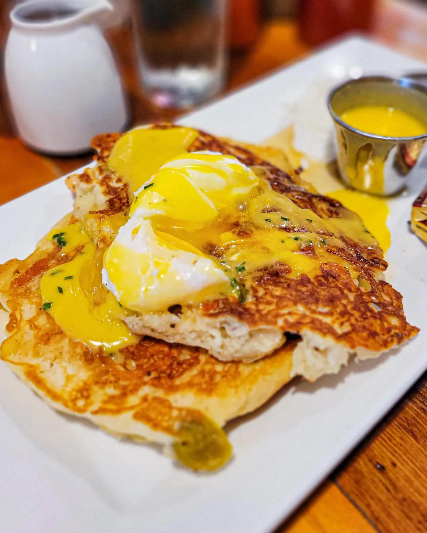 Cheddar jalapeno pancakes with hollandaise and maple syrup from Butler's Pantry in Stowe, VT r