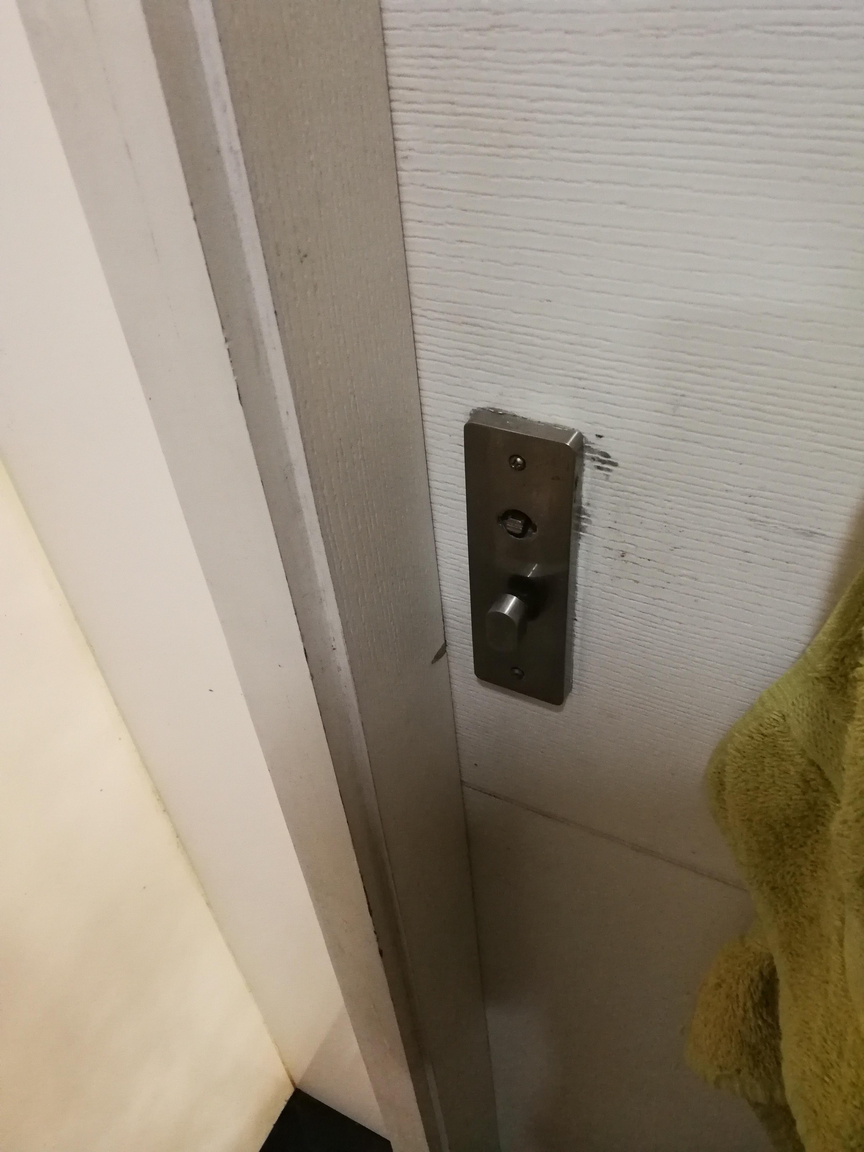 The handle of the bathroom door fell and I left it outside to fix later