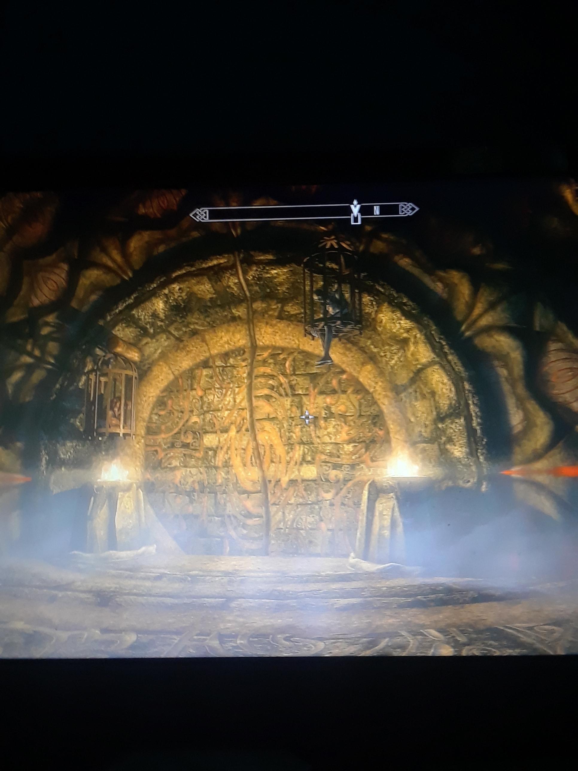 How can I get past this? I'm in Raven Rock Mine r/skyrim