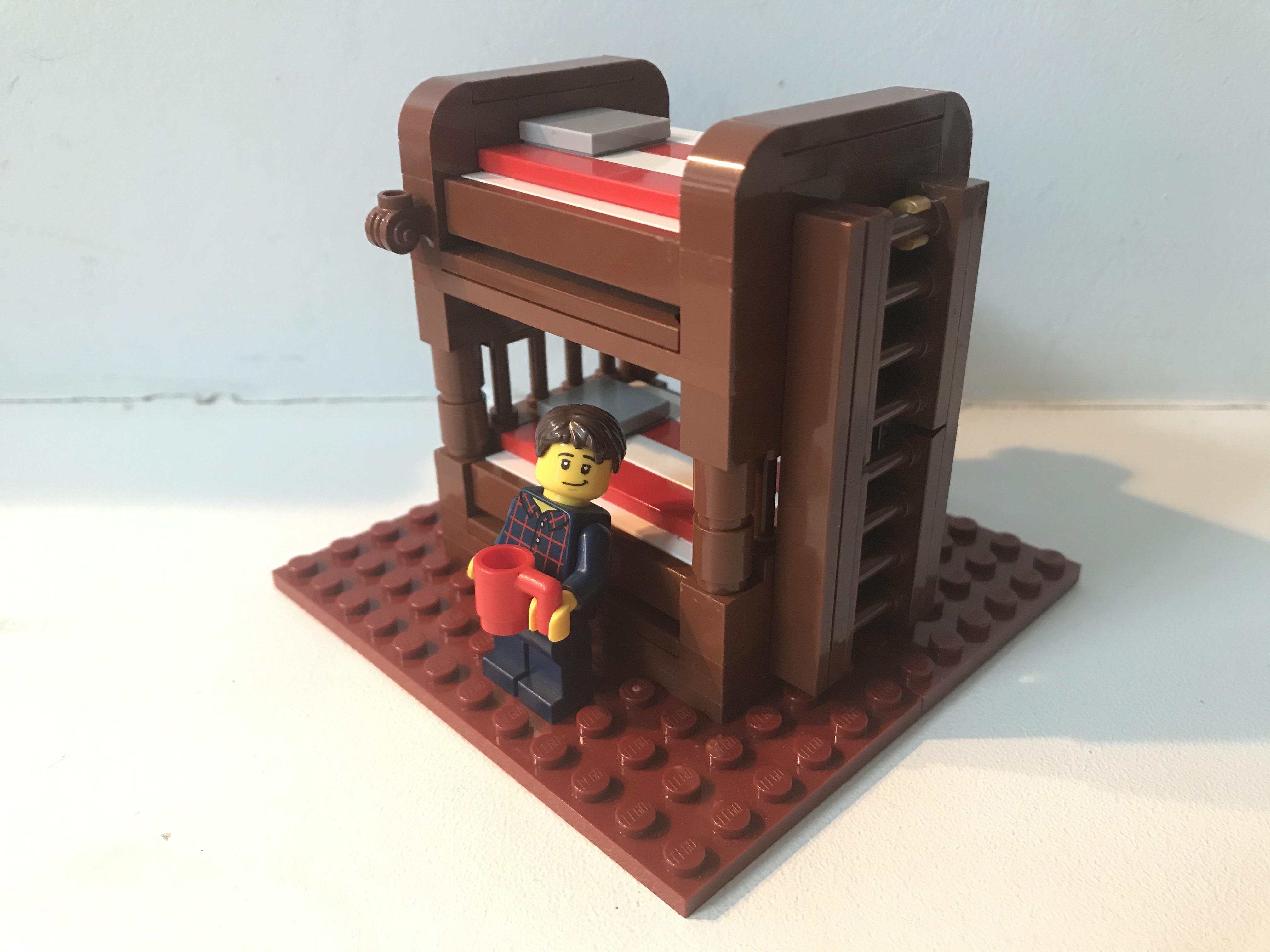 Here’s my take on a minifigure sized bunk bed. What do you guys think