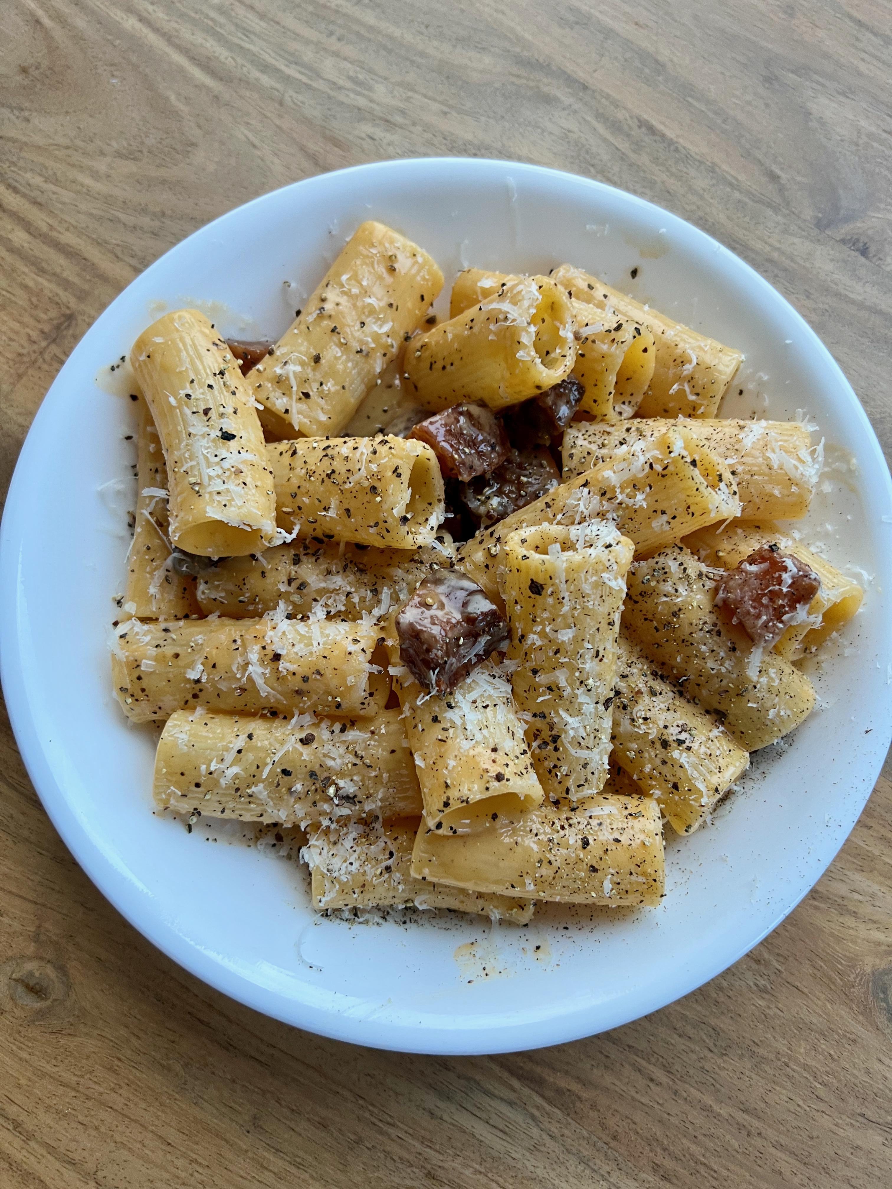 I made Rigatoni Carbonara after coming back from Rome r/pasta