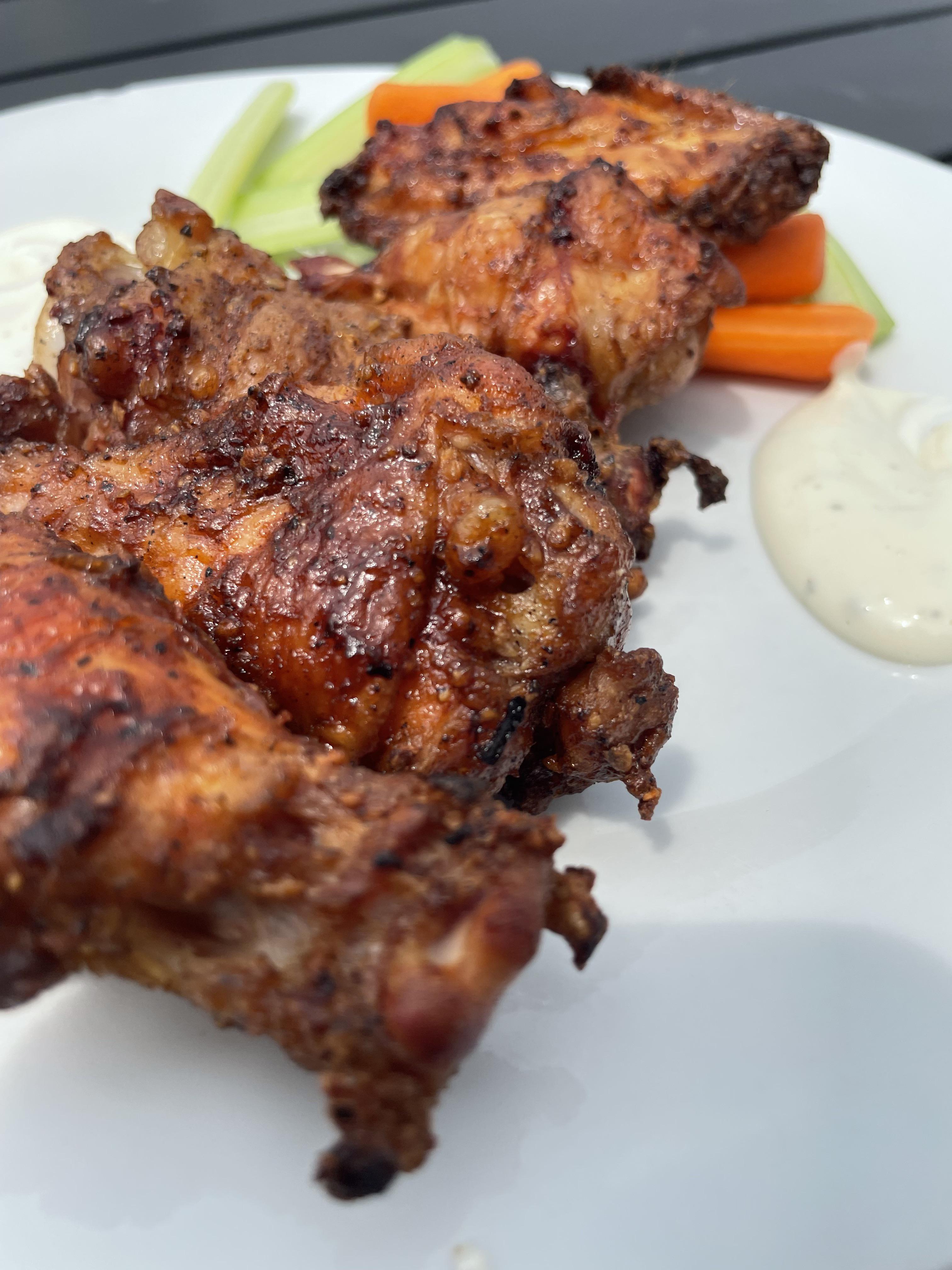 [Homemade] Smoked 4 Chili Pepper Chicken Wings! r/food