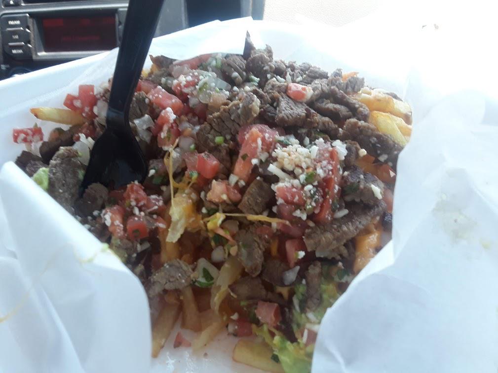 I got some Carne Asada fries from Antonio's r/FoodSanDiego