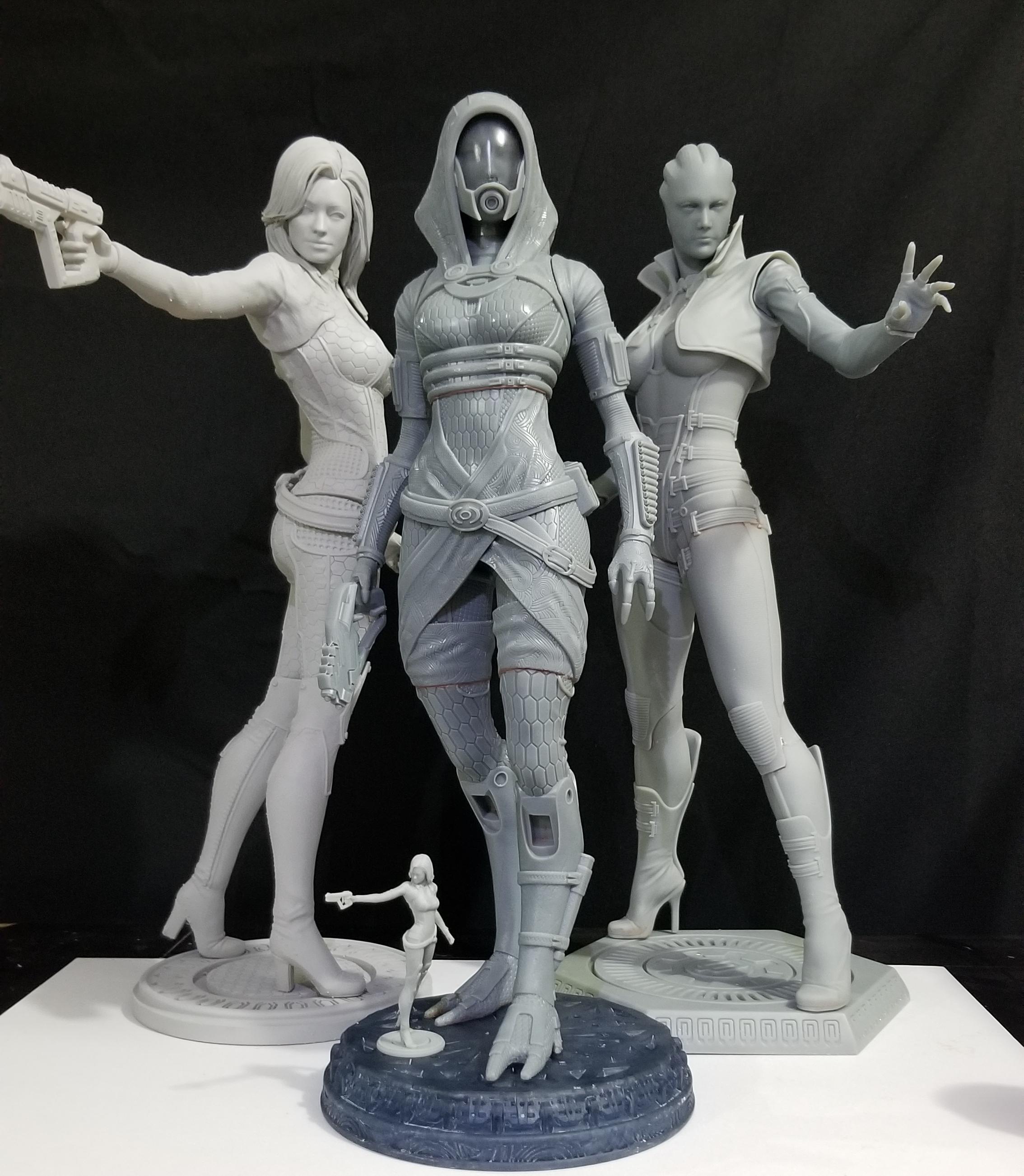 This one is called " Bodyguards ", my fan art sculpts, 1/4 scale