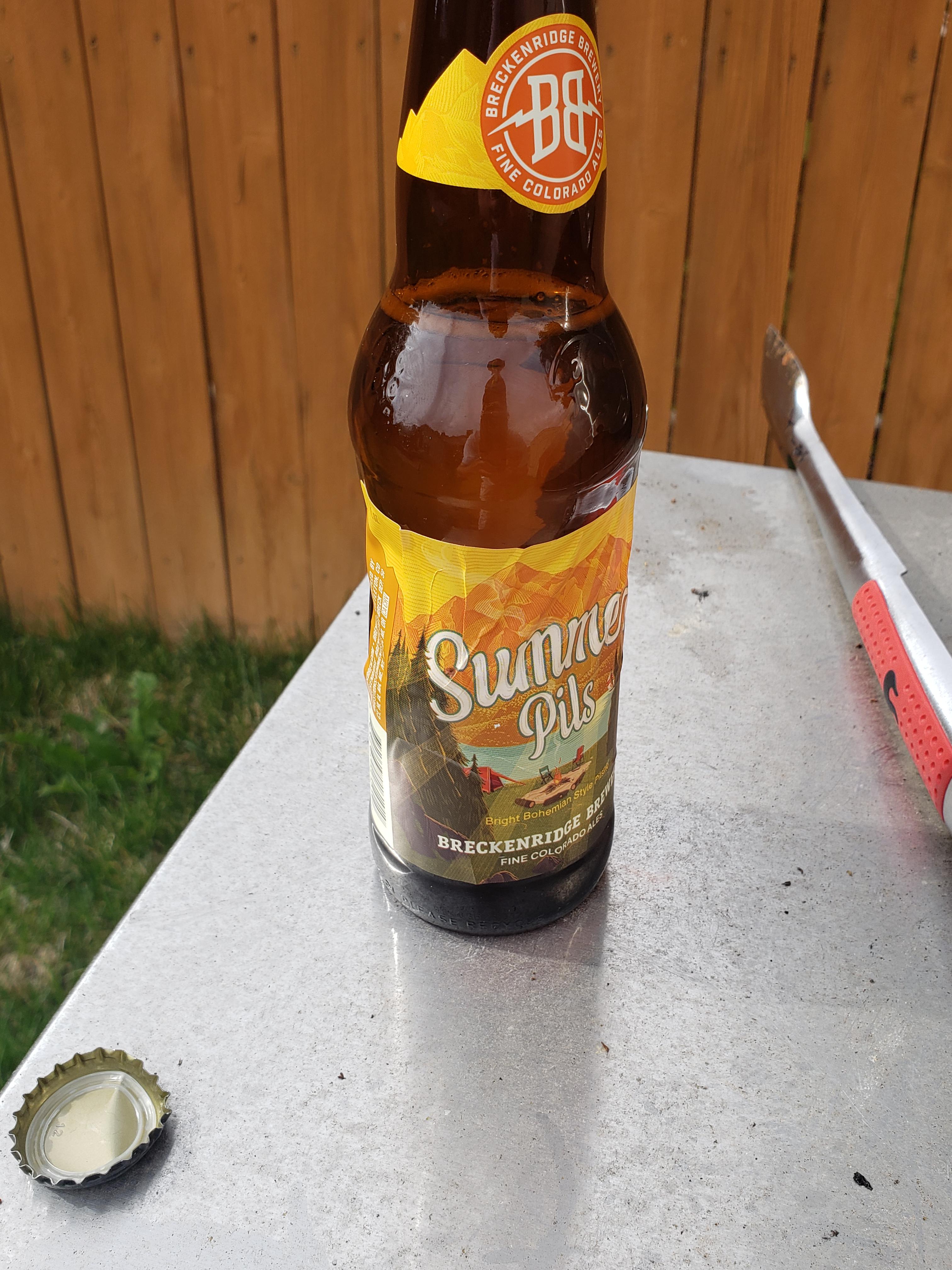 The way this beer bottle is dented r/mildlyinteresting