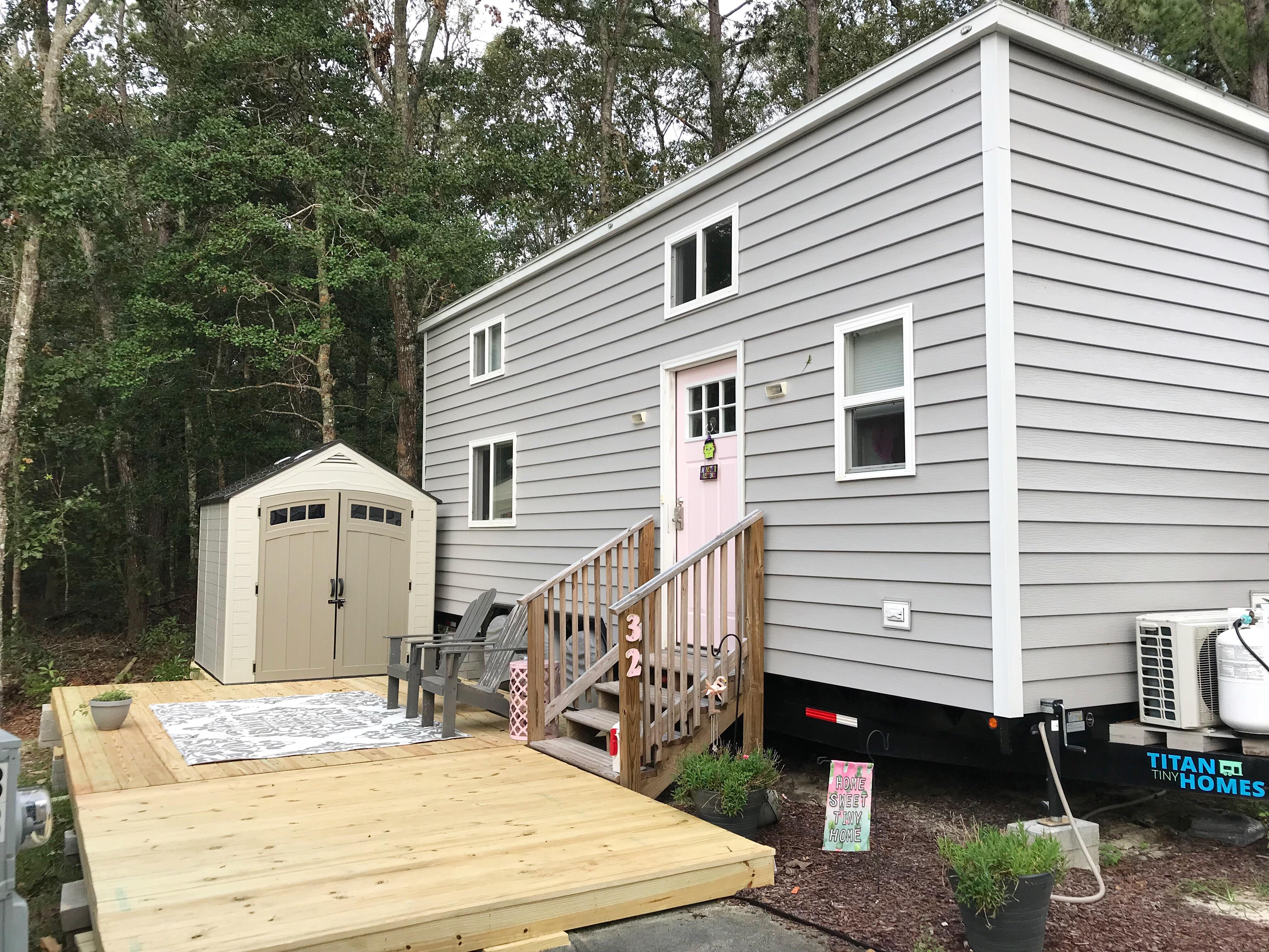 Deck and Shed are finished. Time to fill it with junk LOL r/TinyHouses