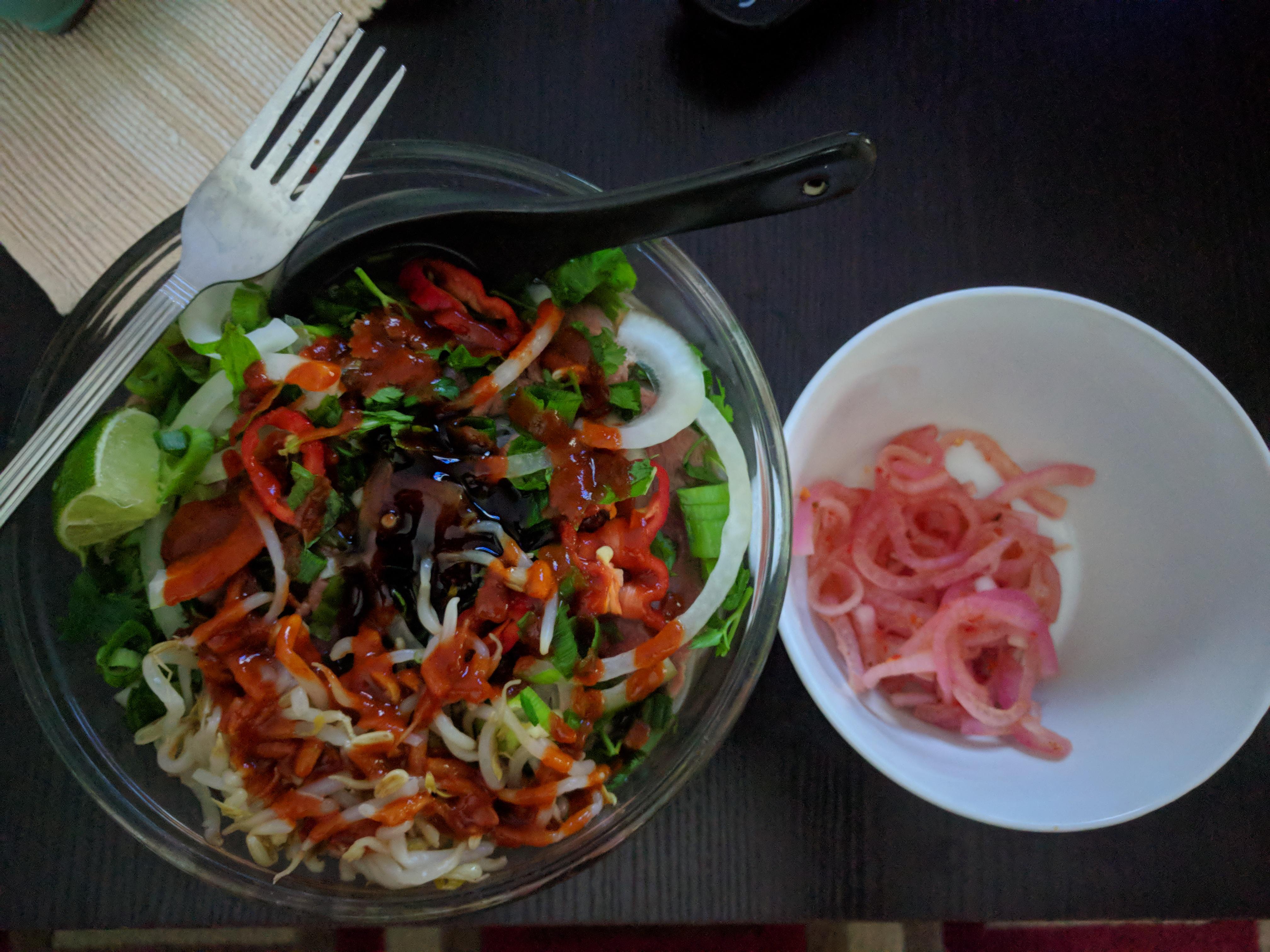 [Homemade] Vietnamese Pho Soup & Pickled Onion r/food