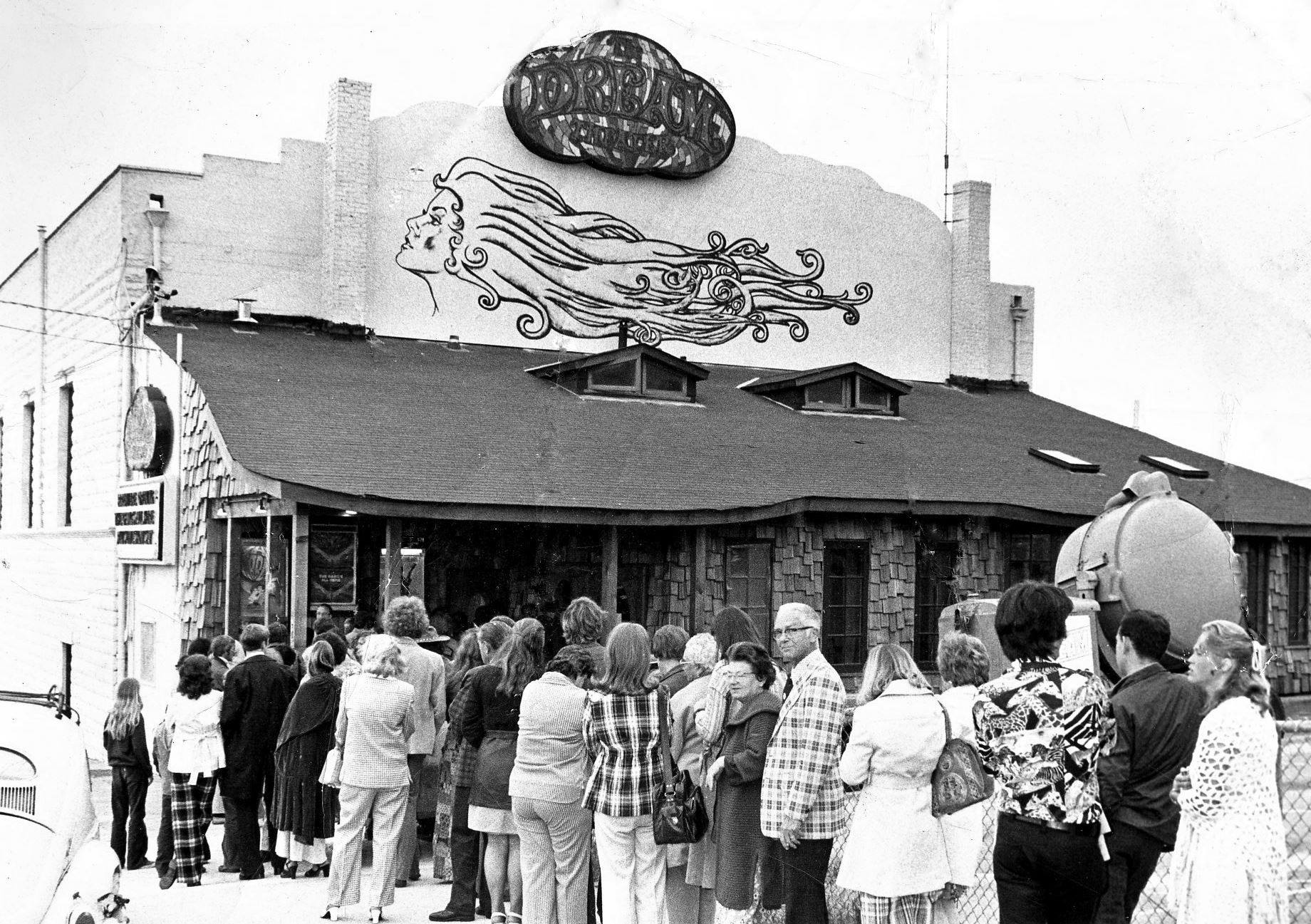 The Dream Theater Monterey, California (1974) r/TheWayWeWere
