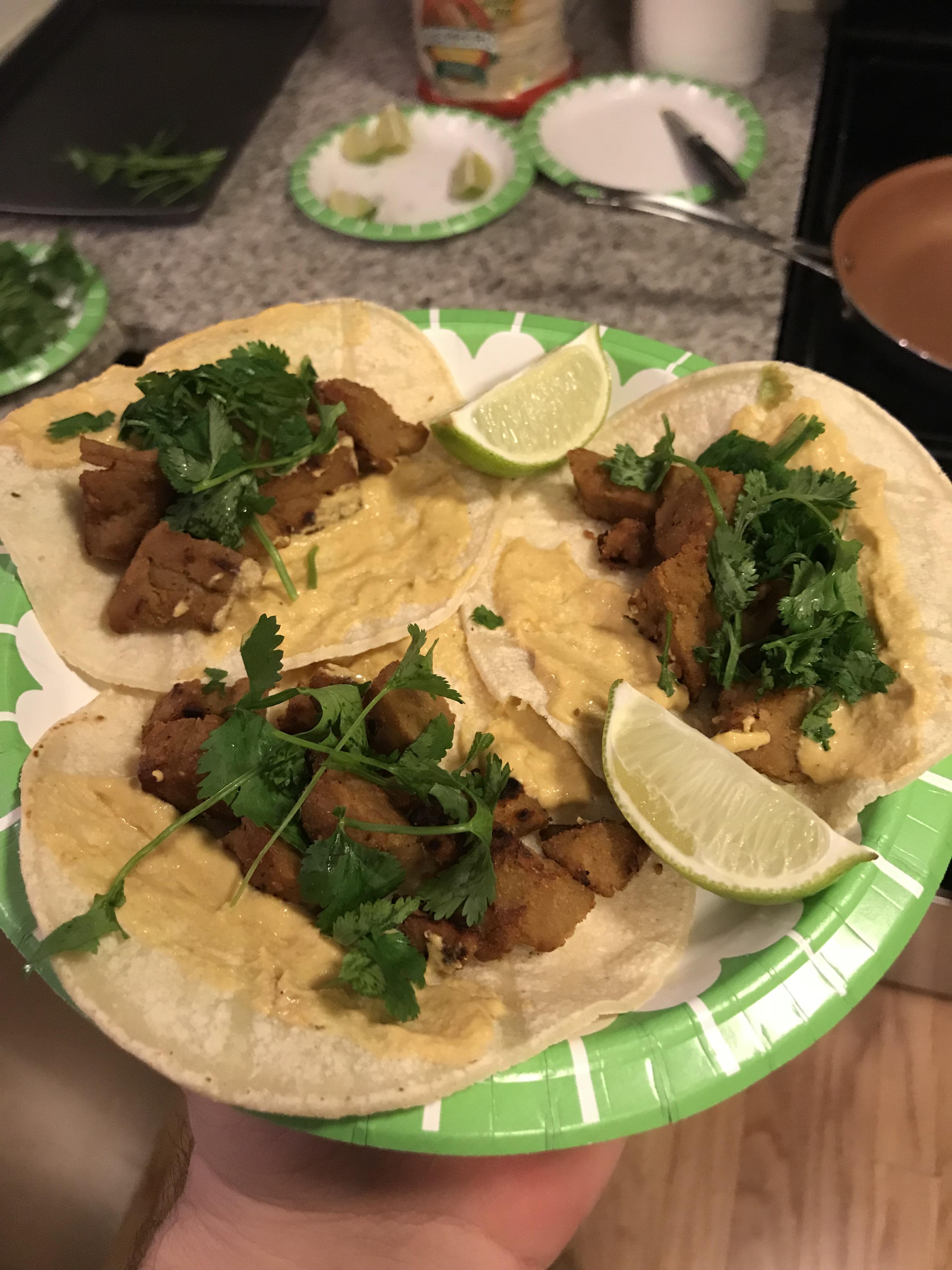 Saturday night homemade seitan tacos r/ShittyVeganFoodPorn