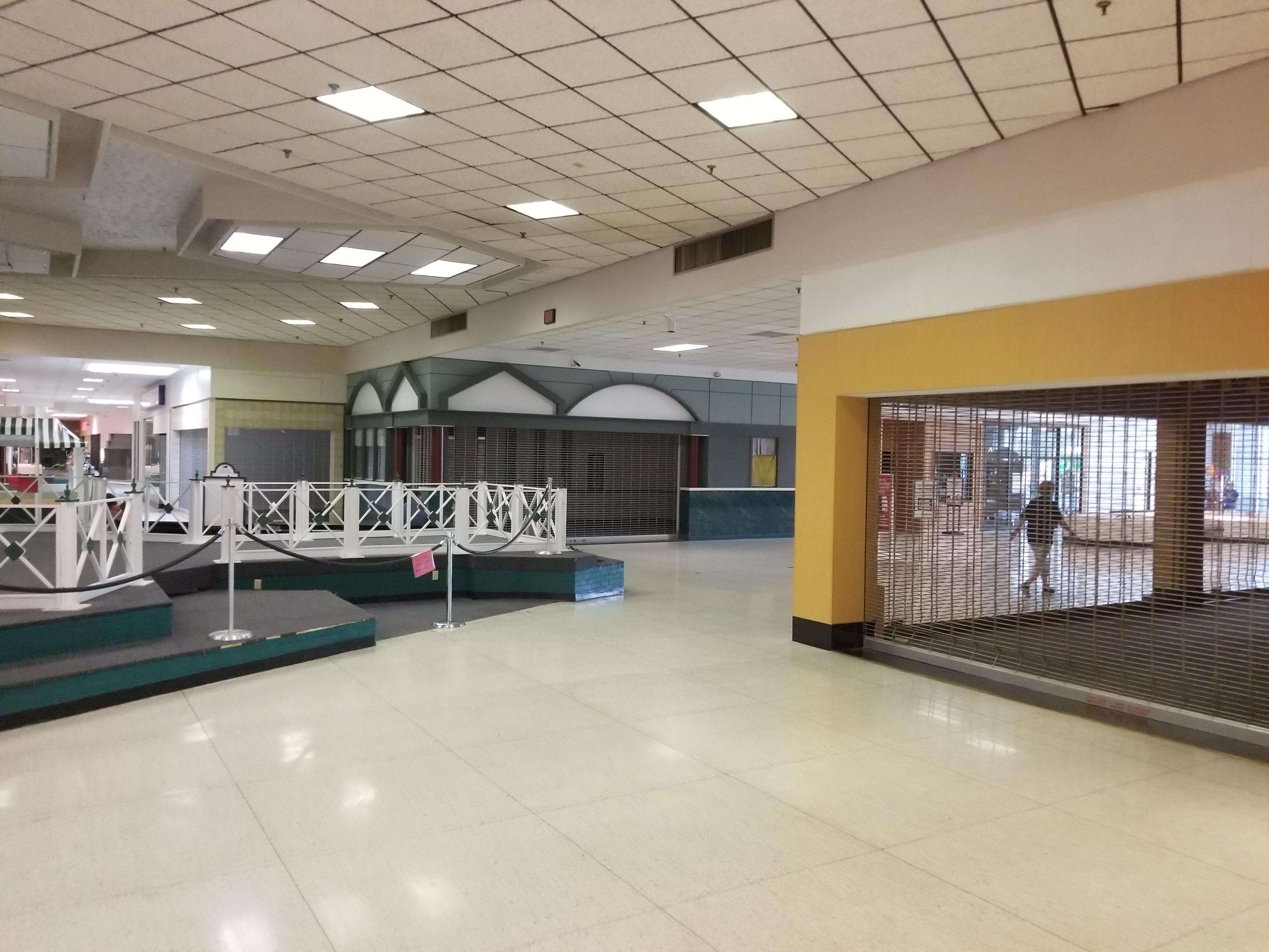 Only mall walkers at Point Plaza Mall in Carlisle, PA. r/deadmalls