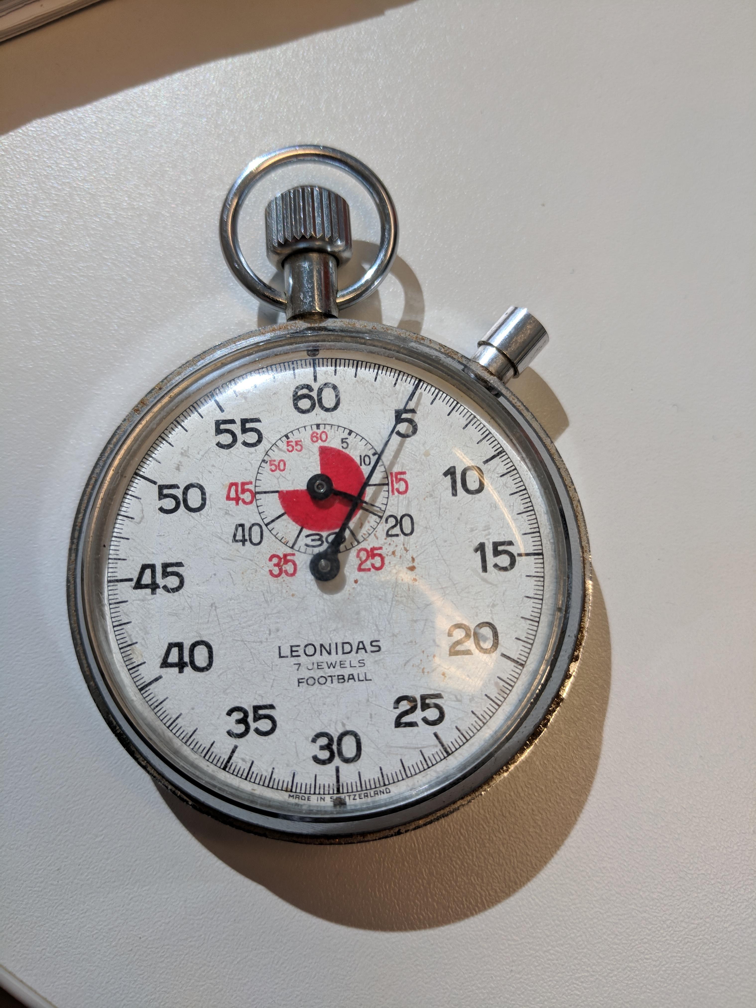[Leonidas] Found this old mechanical stopwatch. It still works (kind of
