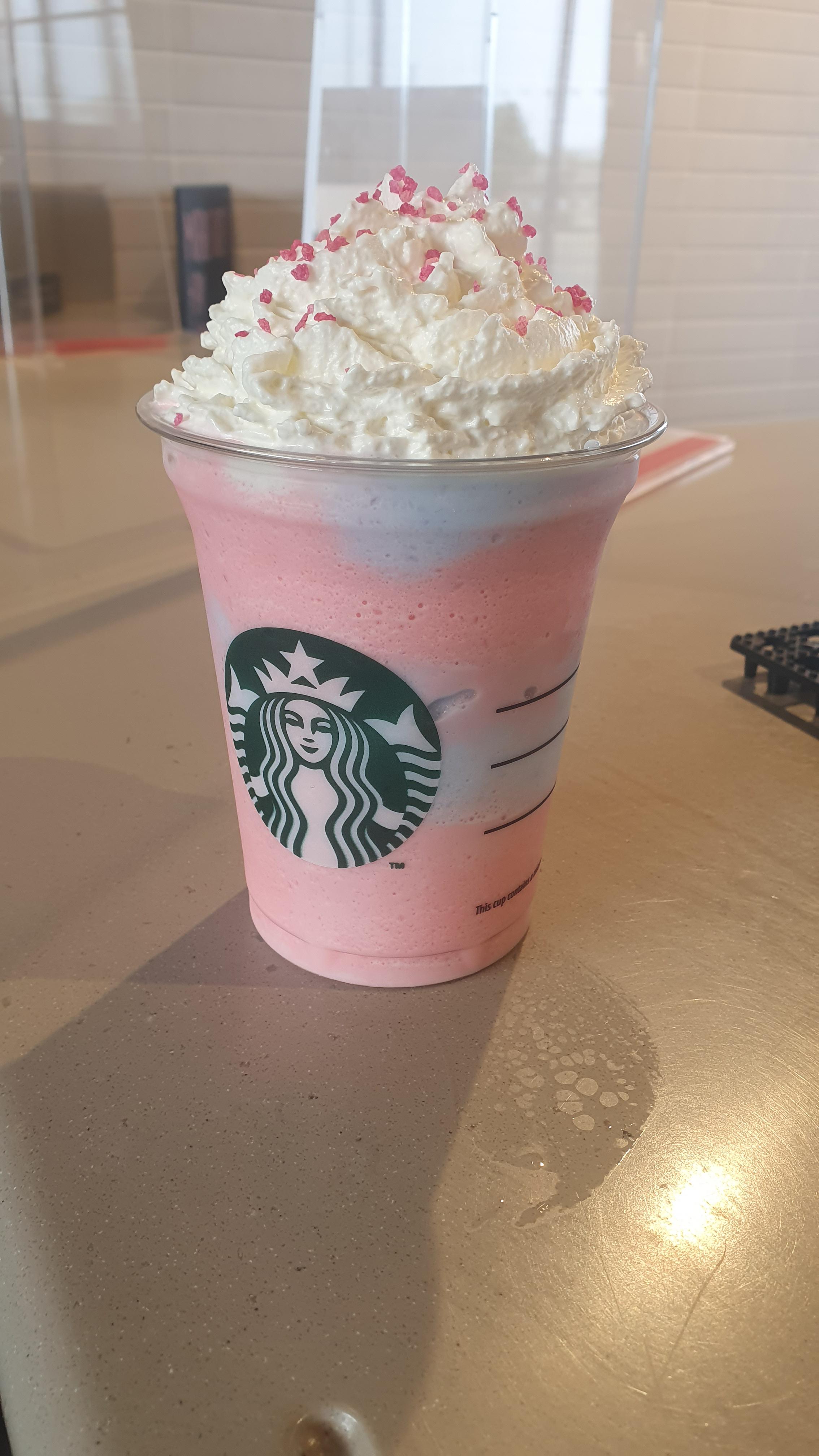 Raspberry & Bubblegum Frappuccino is my new favourite 😋 r/starbucks