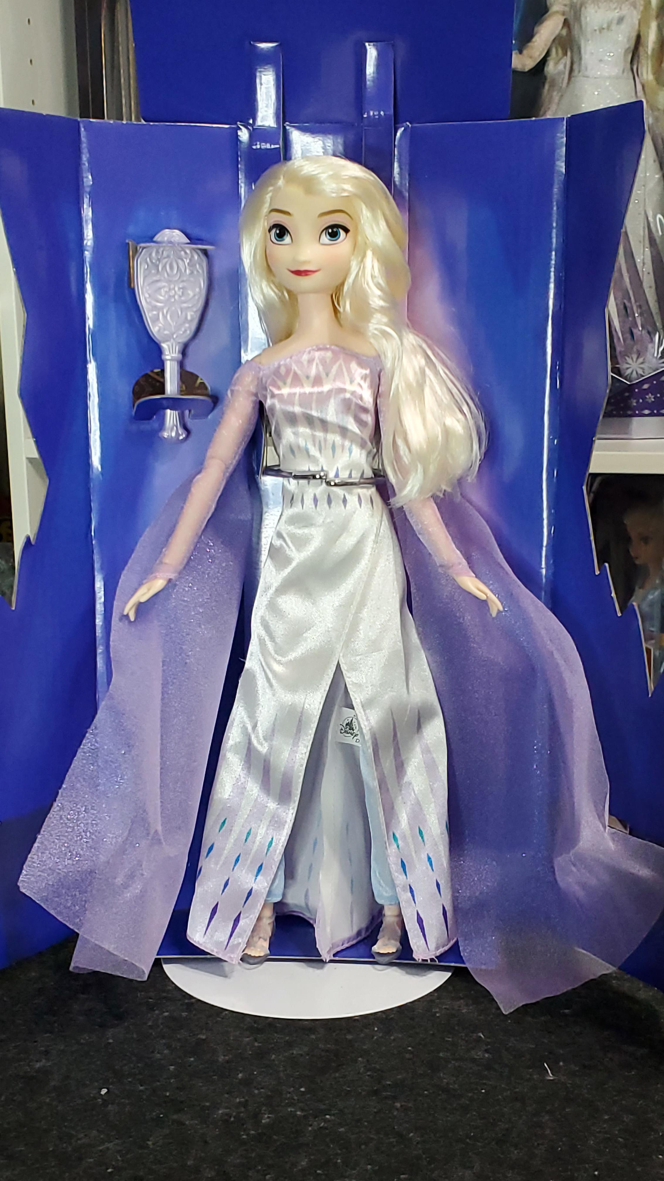 New Disney Store Classic Elsa Snow Queen doll! 💜 r/Frozen