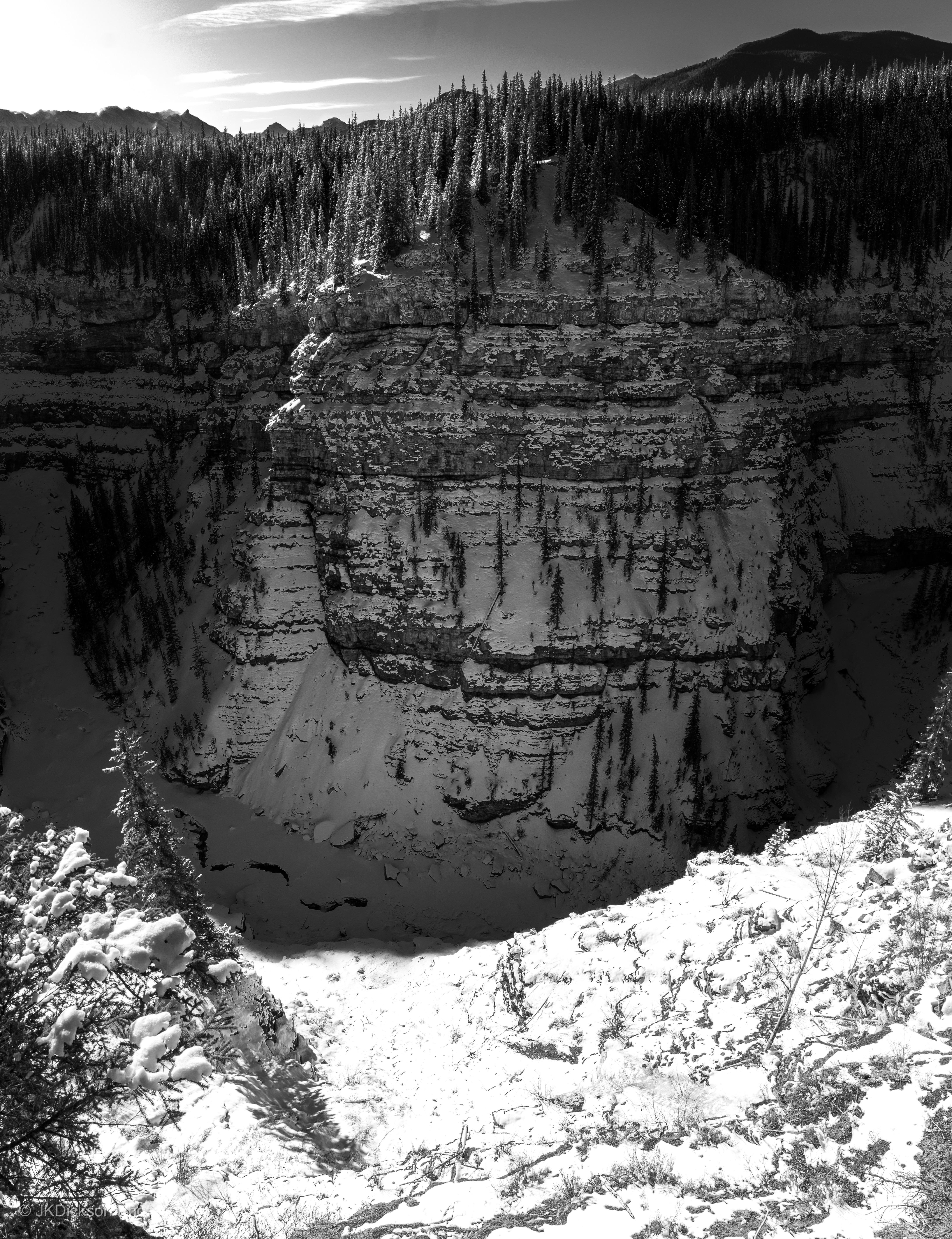 Near Nordegg, Alberta [OC] [4349x5658] r/EarthPorn