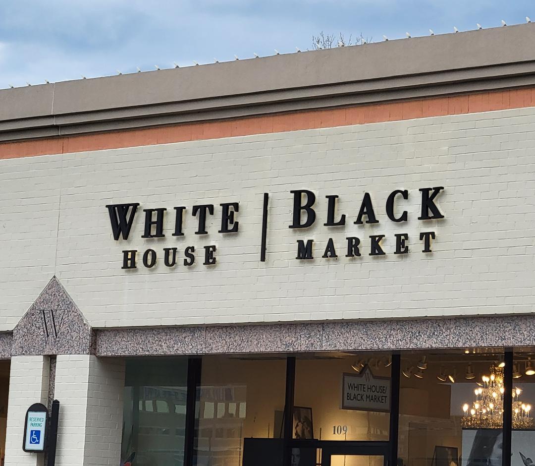 White Black House Market r/dontopendeadinside