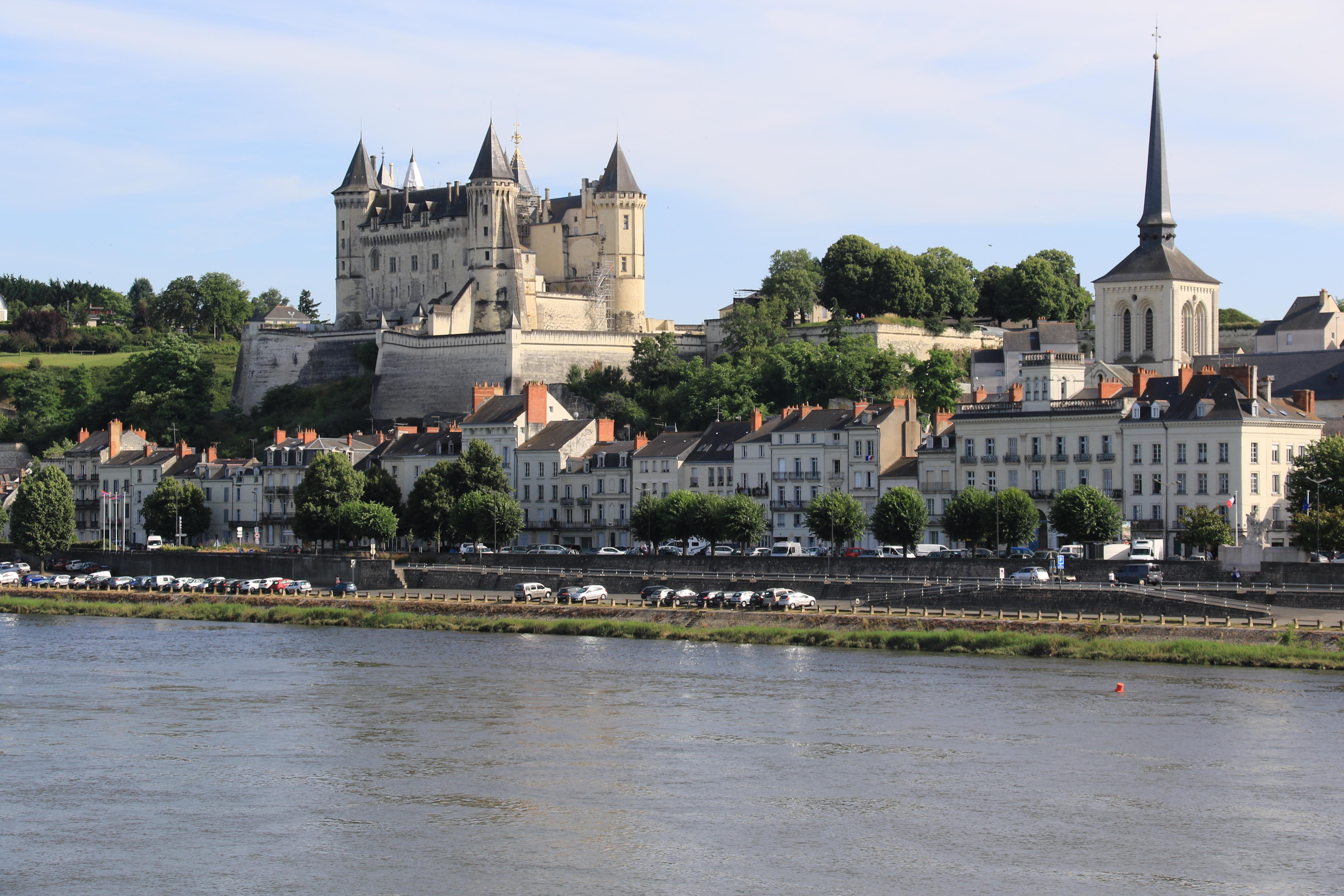 Château de Saumur, MaineetLoire, France r/castles