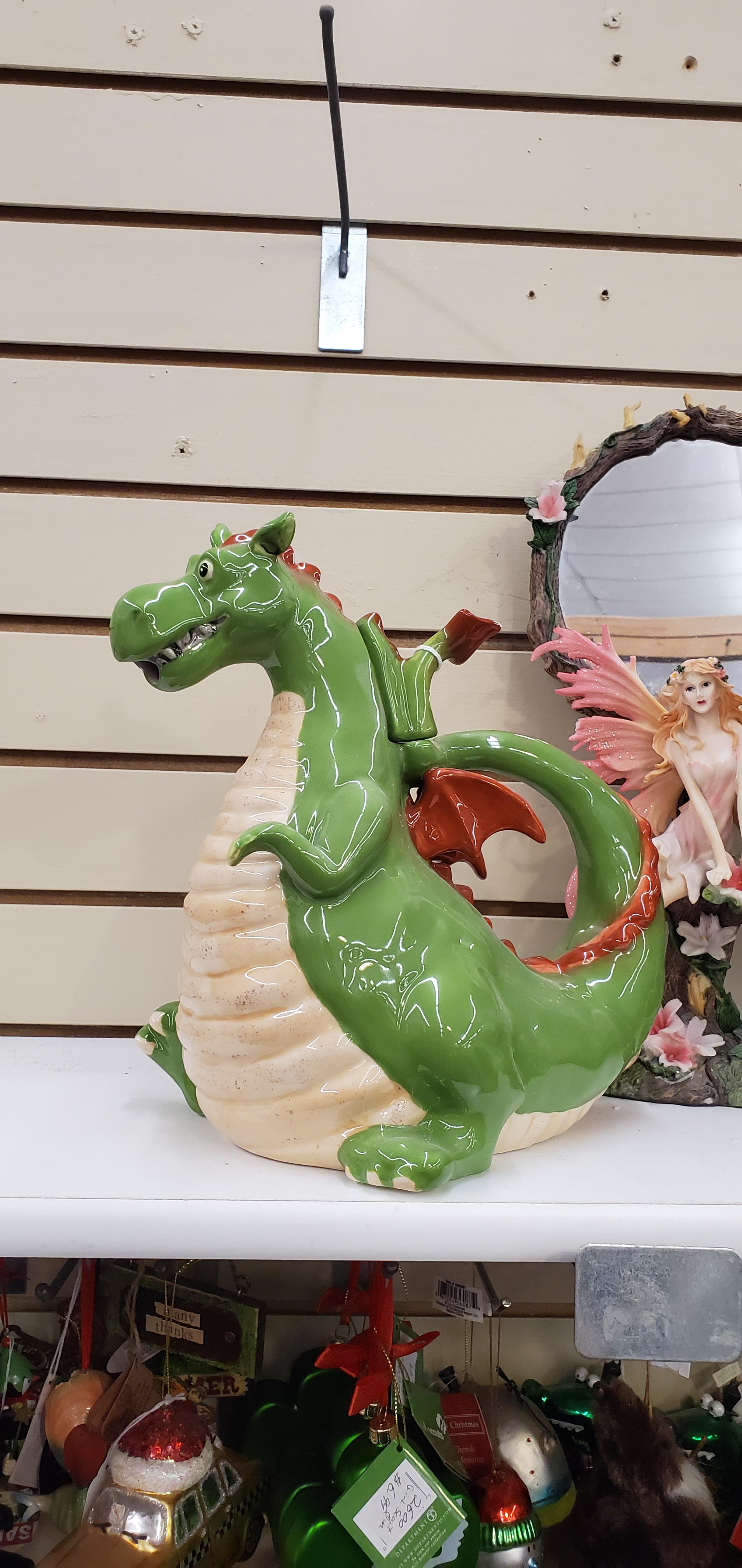 Spotted this unique dragon teapot at a flea market. r/tea
