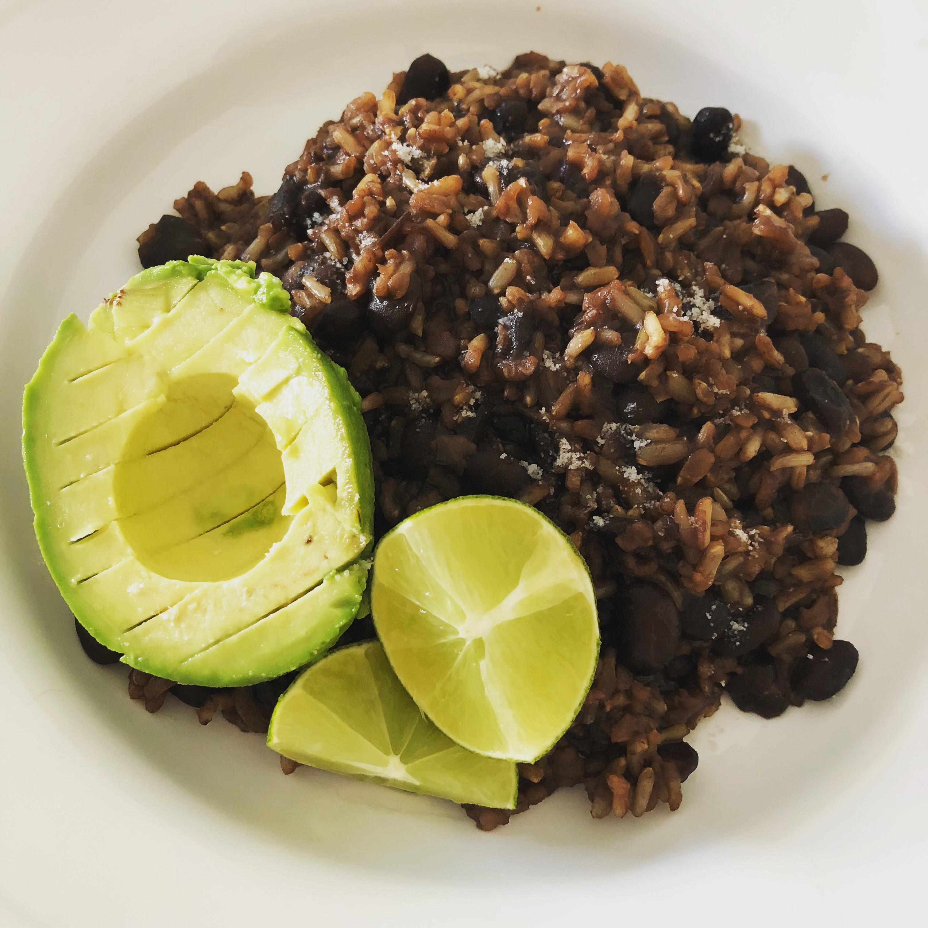 Made some arroz congri (Cuban rice) today — vegan, delicious