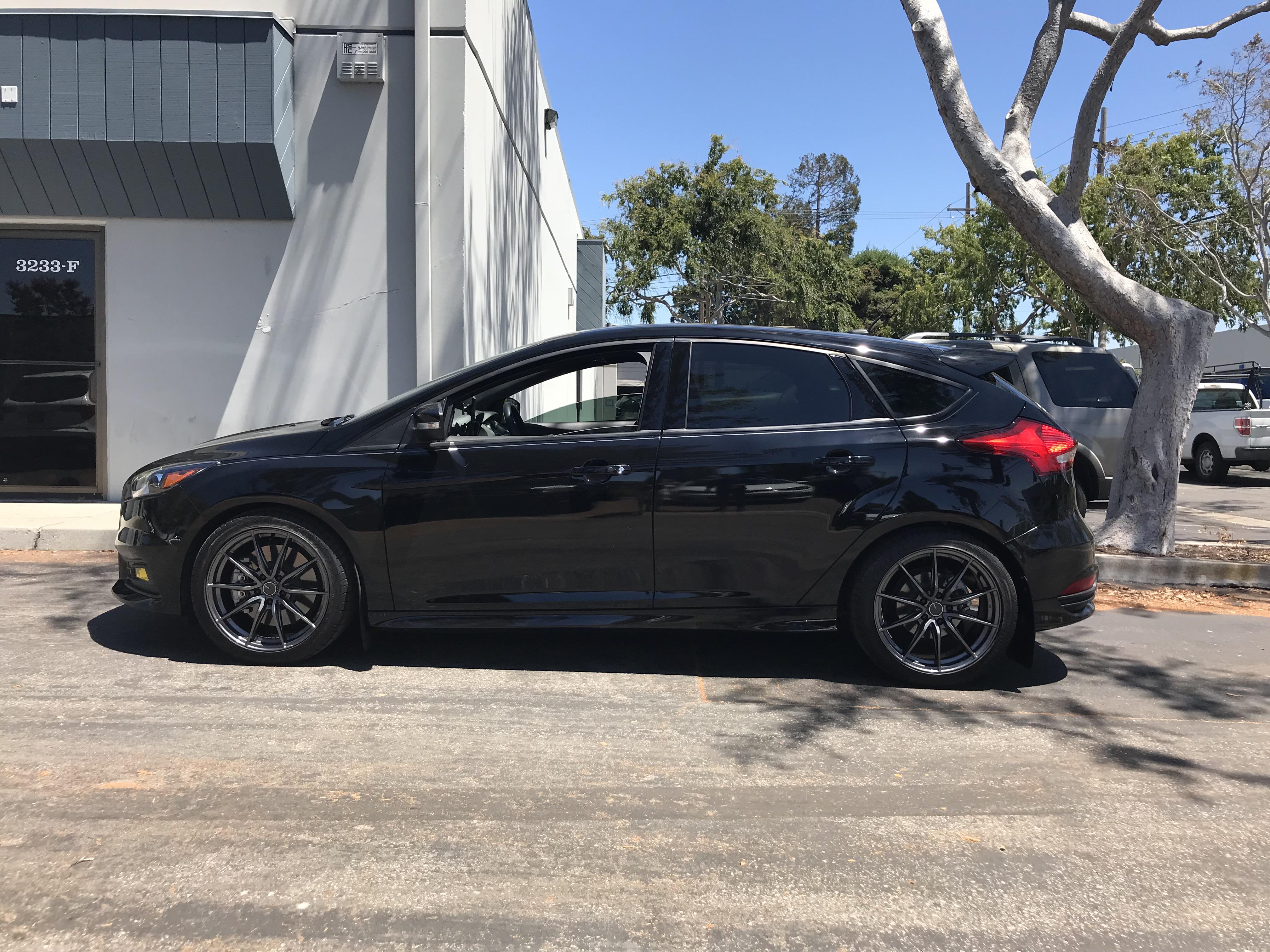 New wheels installed Enkei Draco 18x8 +40 r/FocusST