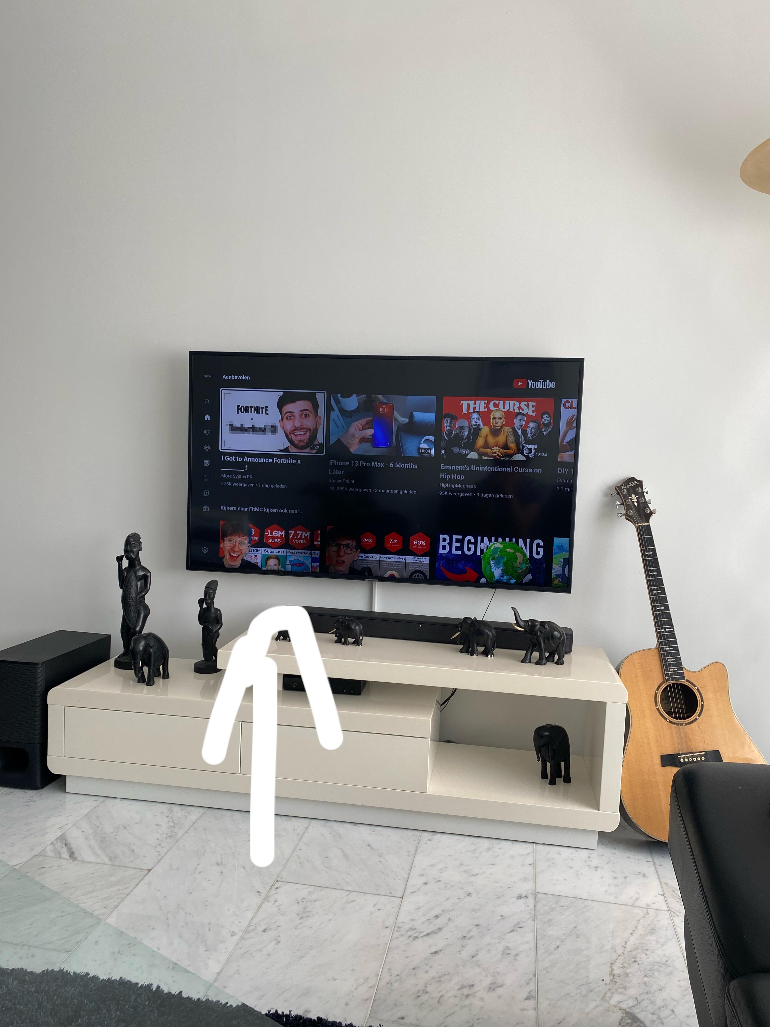 Display dimming in the middle, just today my tv moniter which I’ve