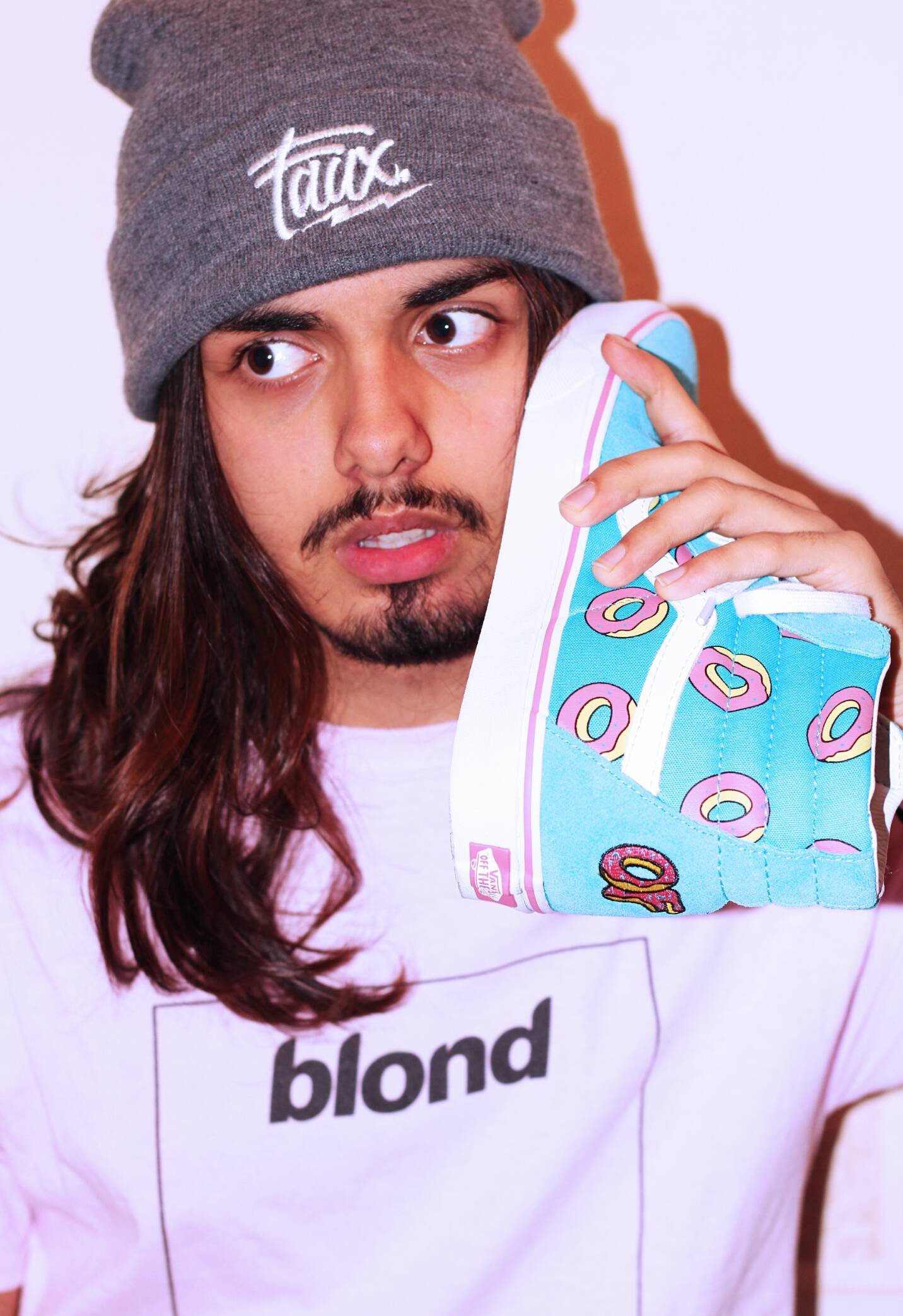 Bumping oldies off my cellular phone streetwear