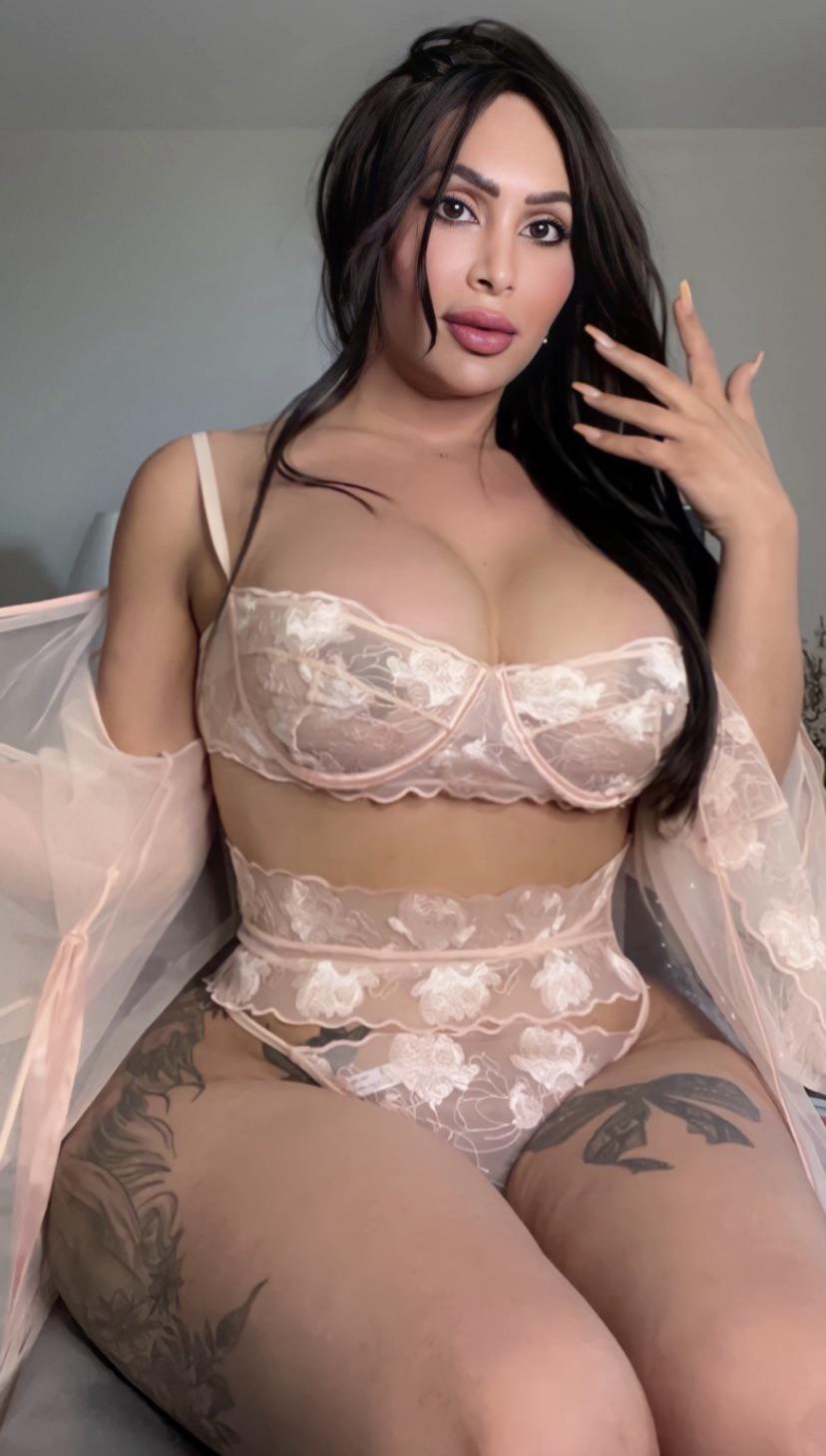 Shiraz Karam : torontotransgirls