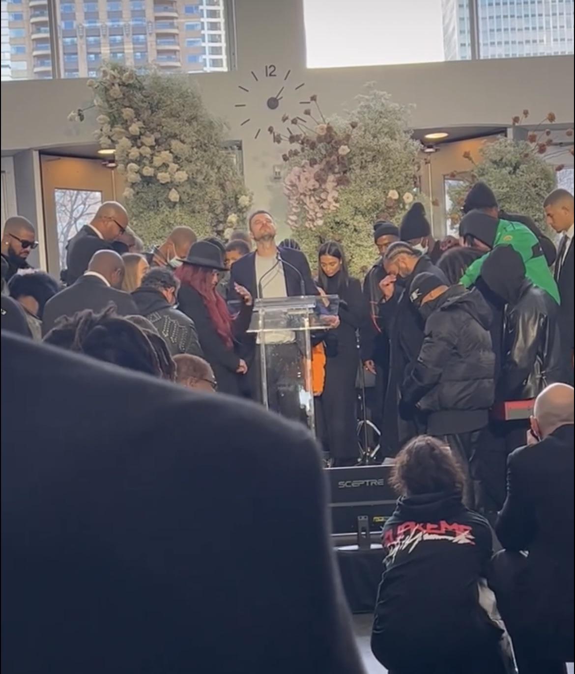 drake among the people at virgils funeral. rip virgil r/WestSubEver