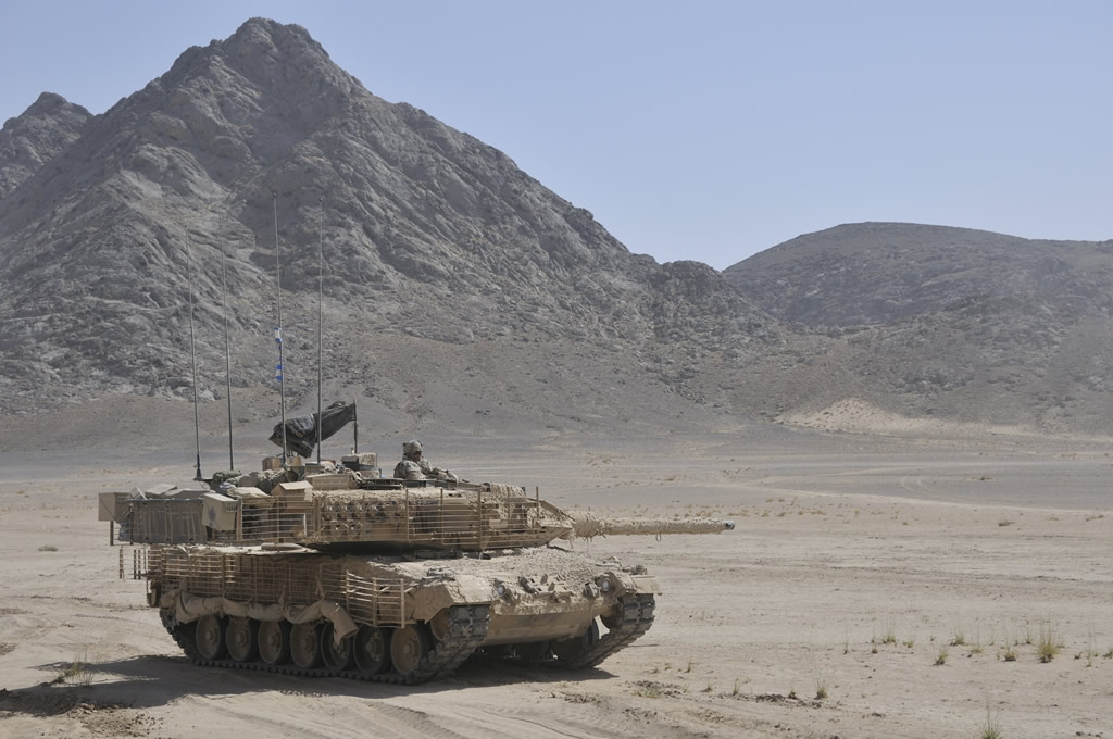 Canadian leopard 2a6 somewhere in Afghanistan. r/TankPorn