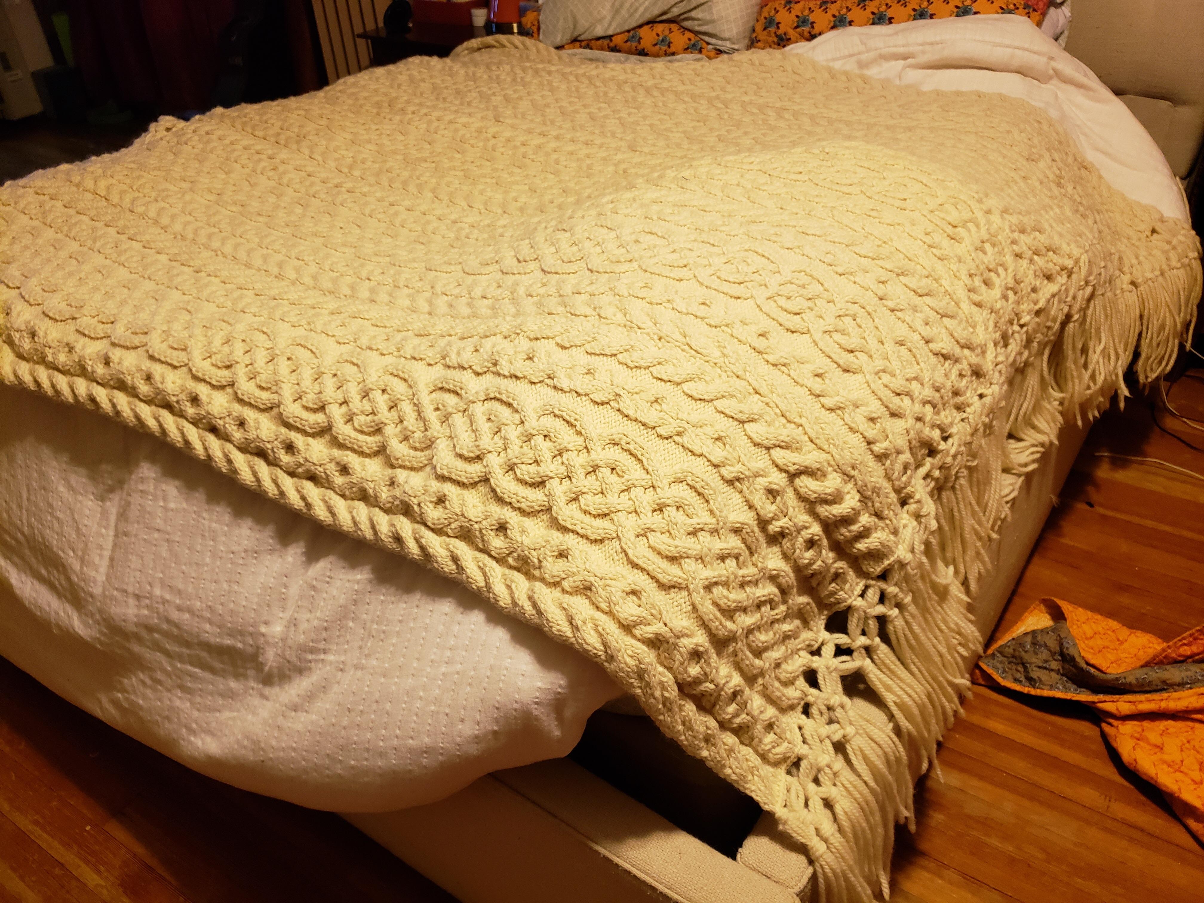 My wife knit this blanket! r/knitting
